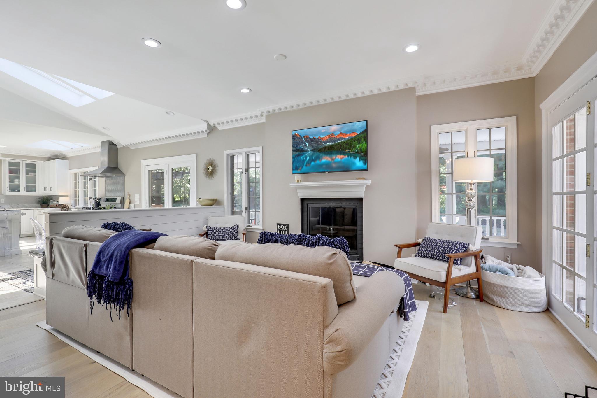 ANTON NORTH - Residential