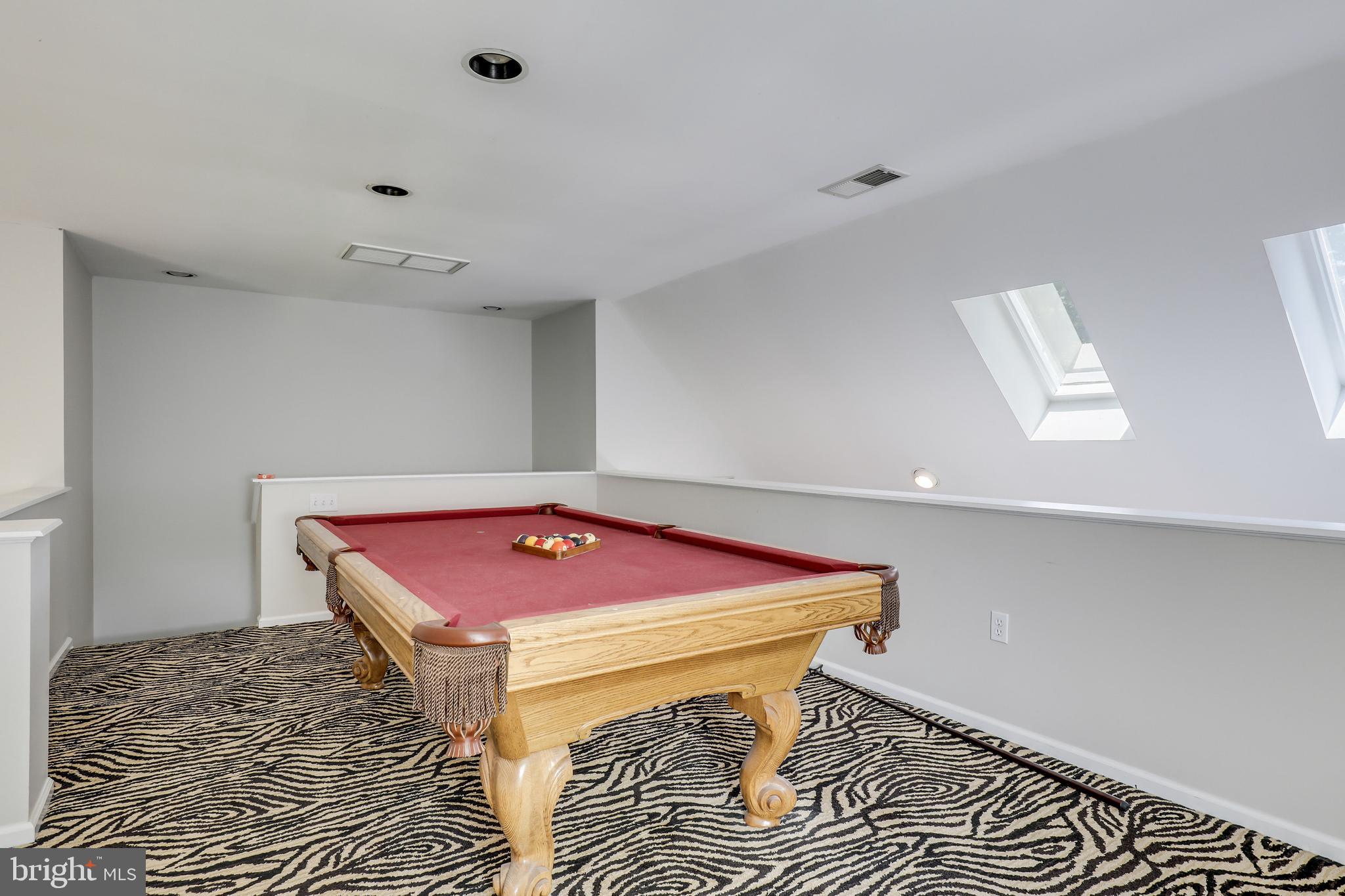 ANTON NORTH - Residential