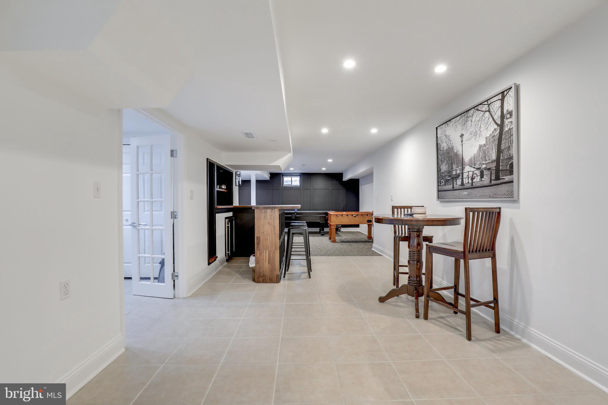 ANTON NORTH - Residential