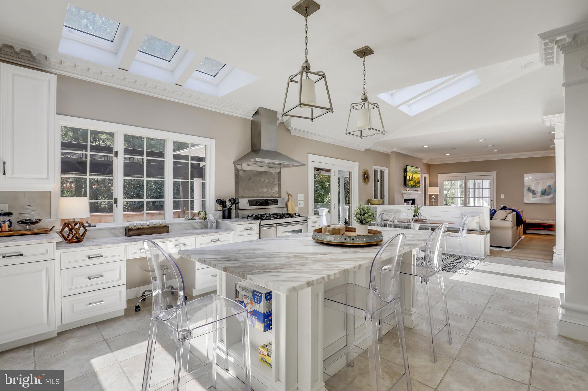 ANTON NORTH - Residential