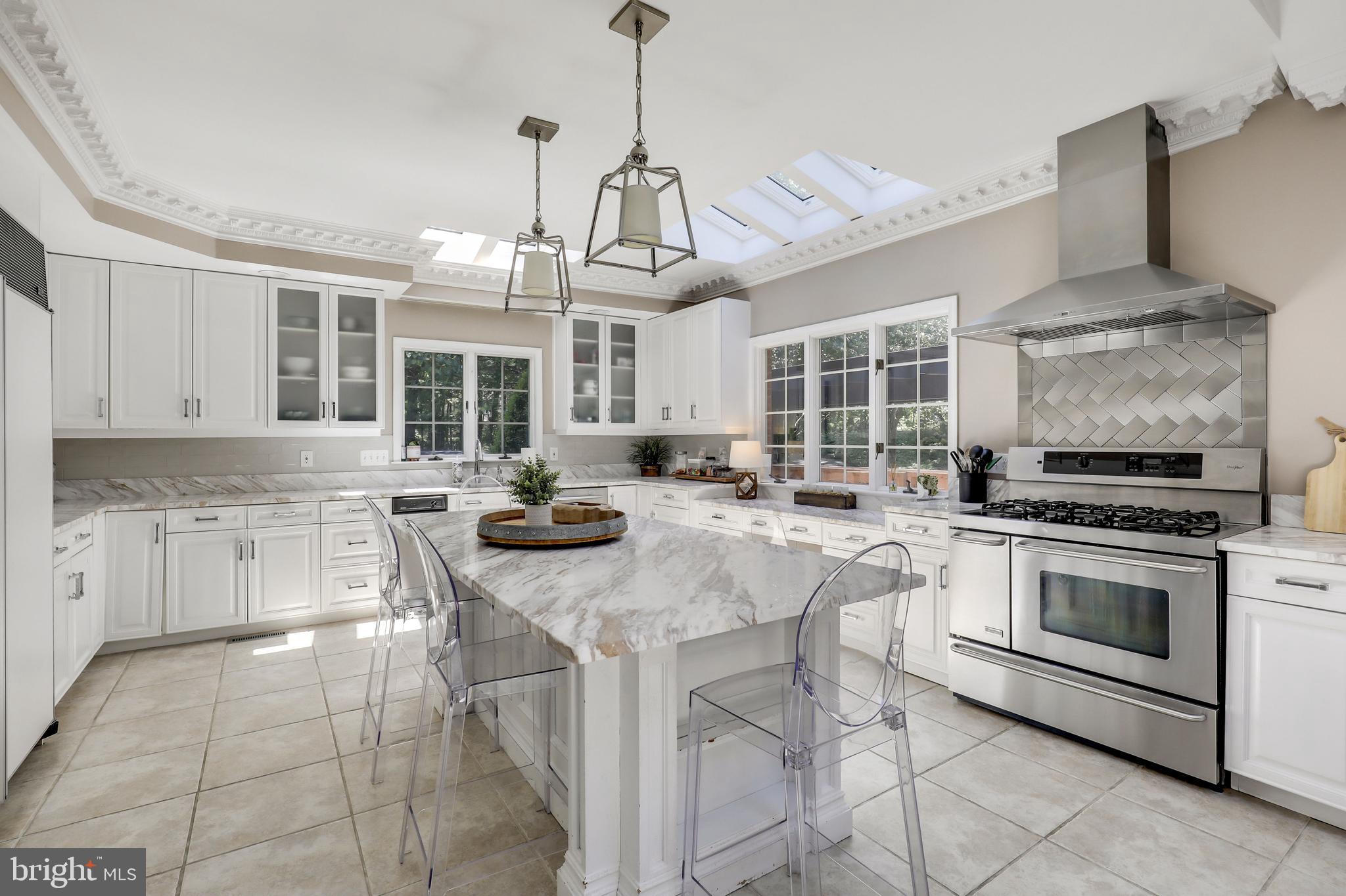 ANTON NORTH - Residential