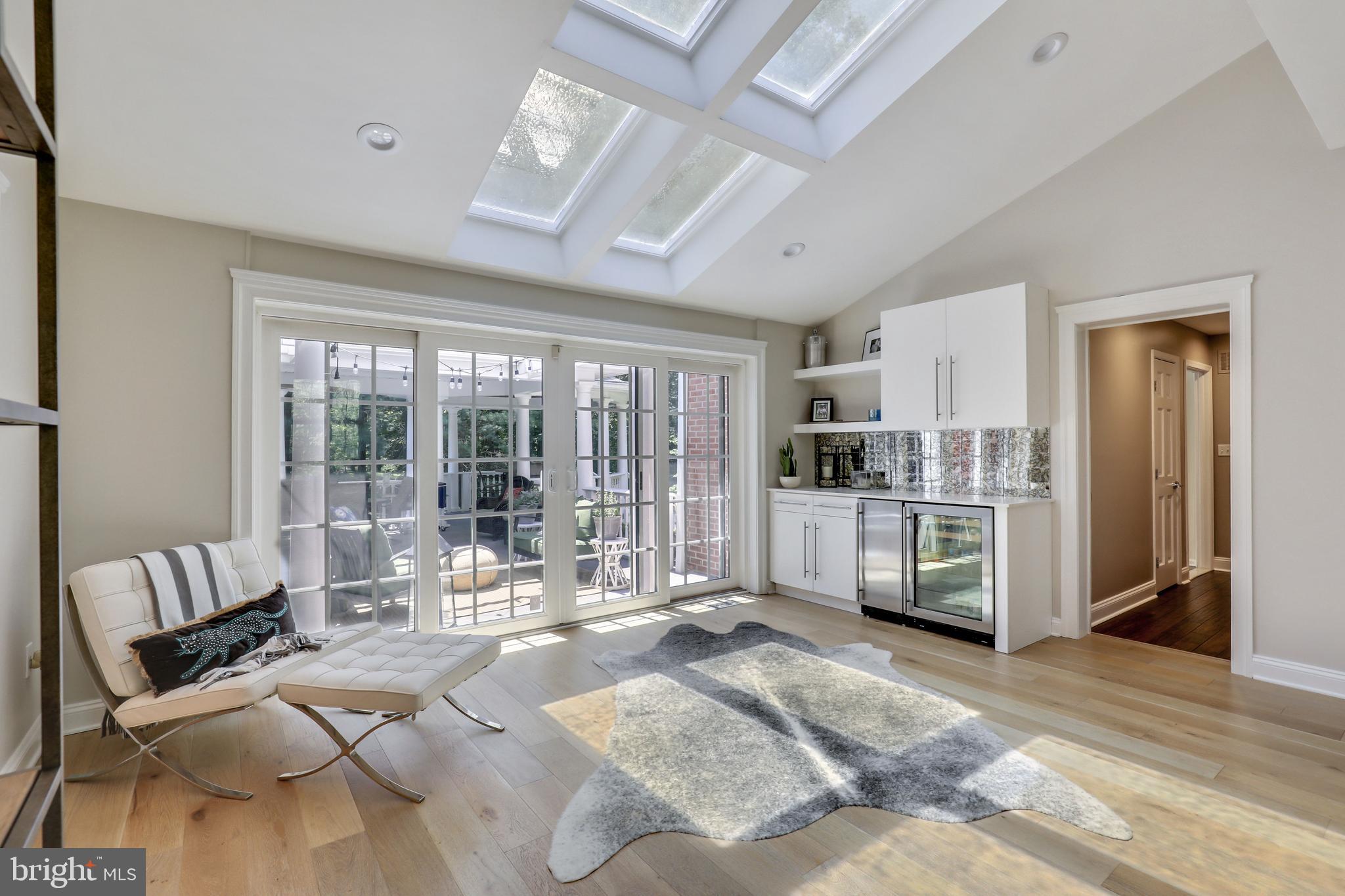 ANTON NORTH - Residential