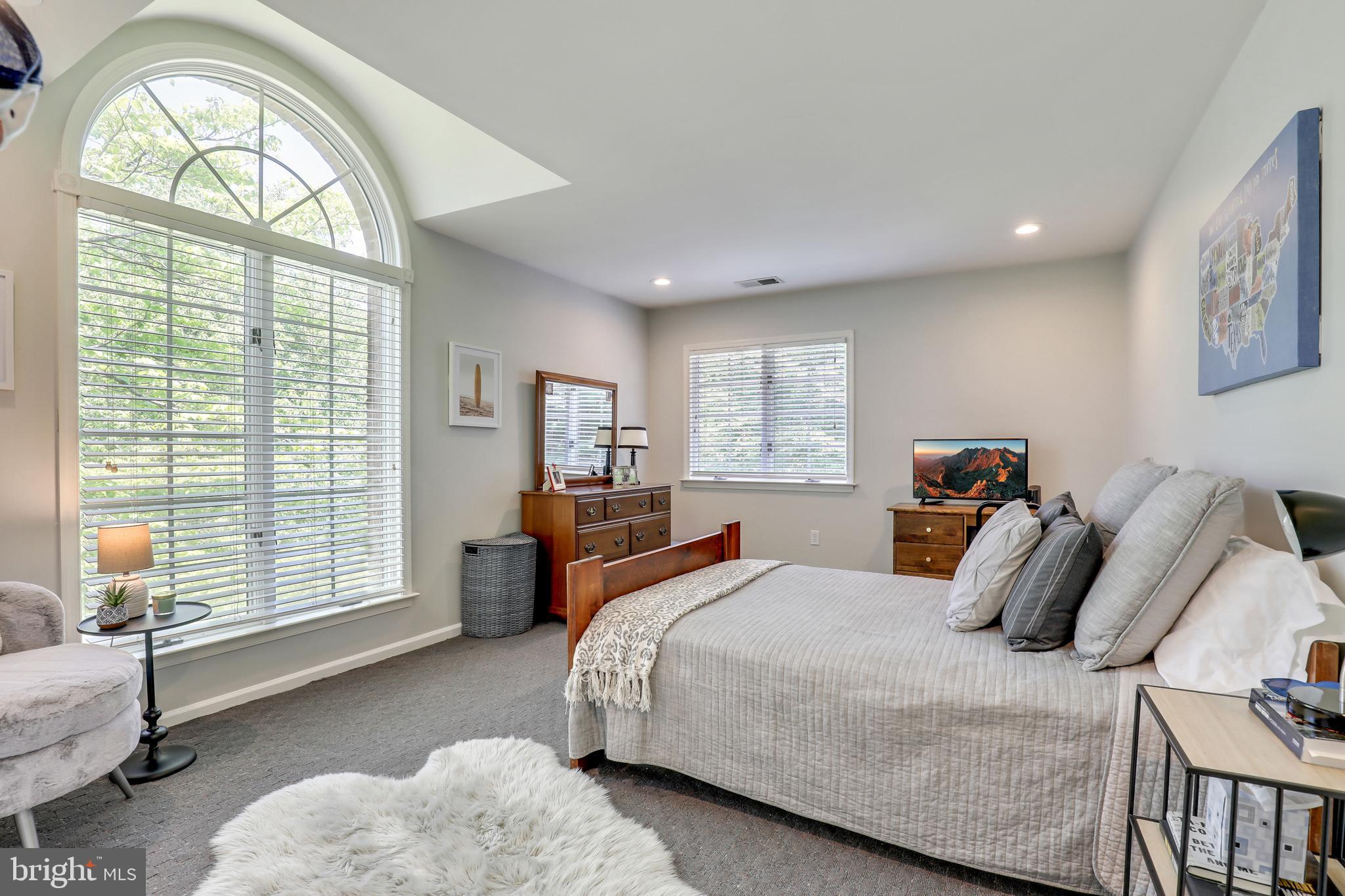 ANTON NORTH - Residential