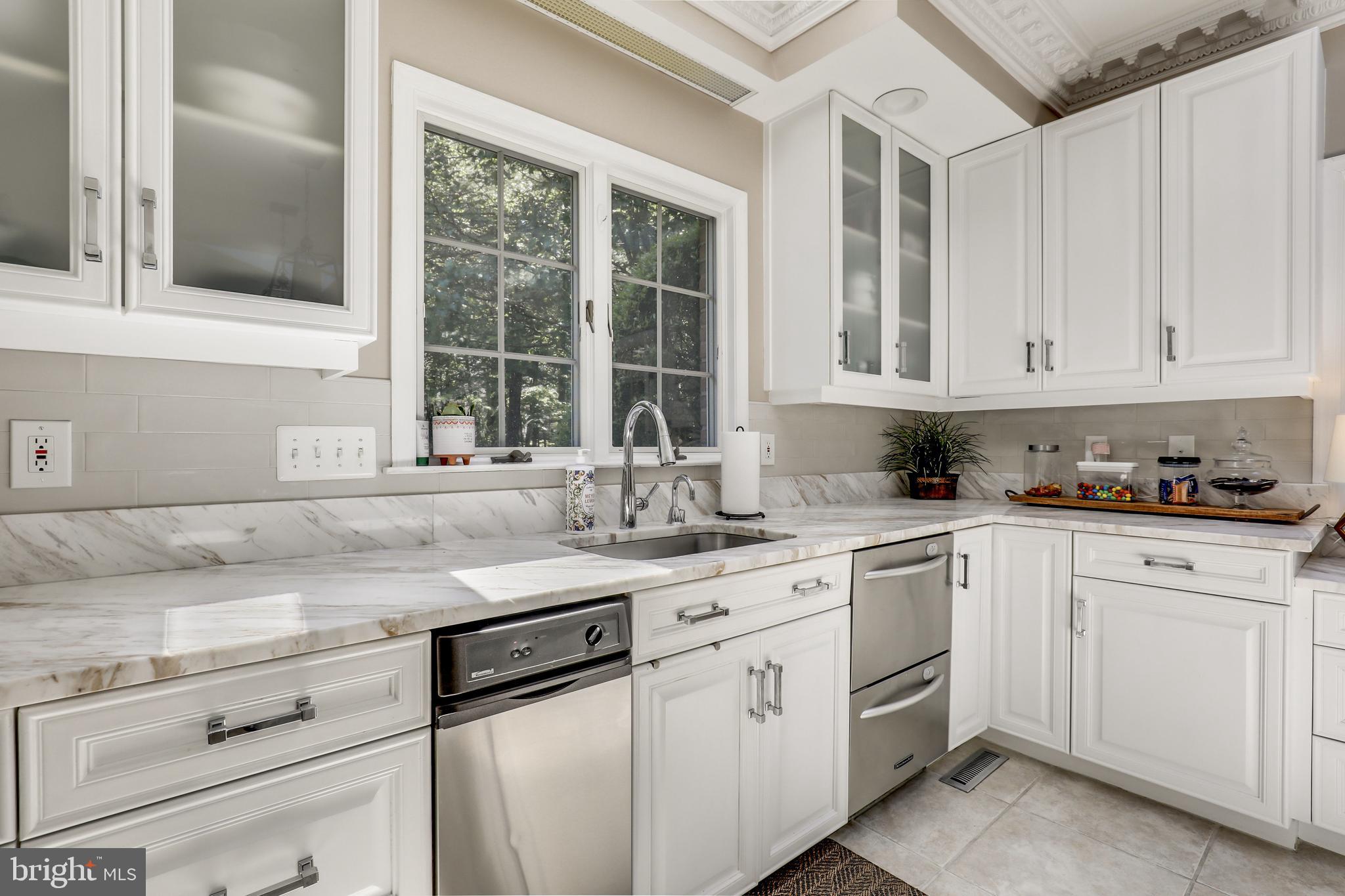 ANTON NORTH - Residential