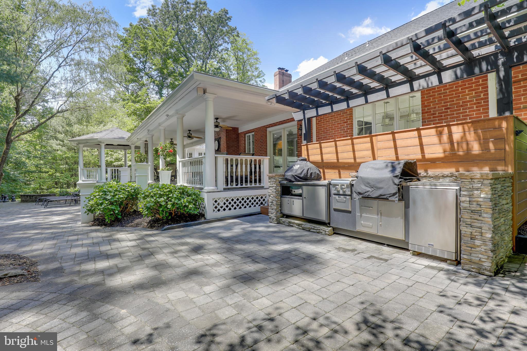 ANTON NORTH - Residential