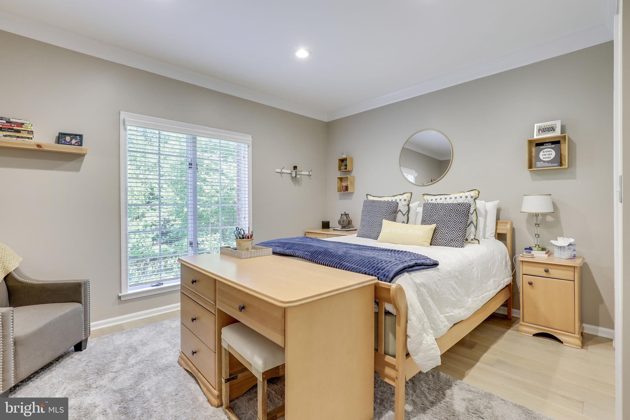 ANTON NORTH - Residential