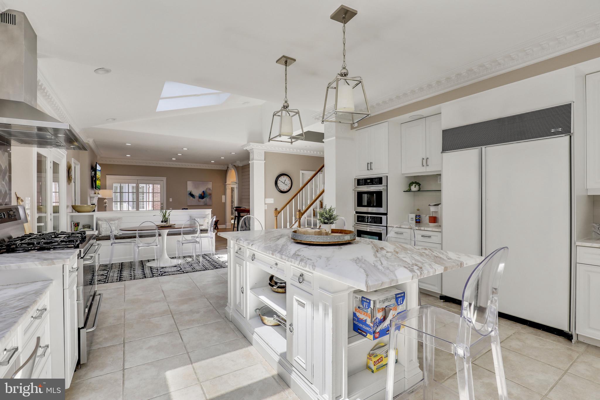 ANTON NORTH - Residential