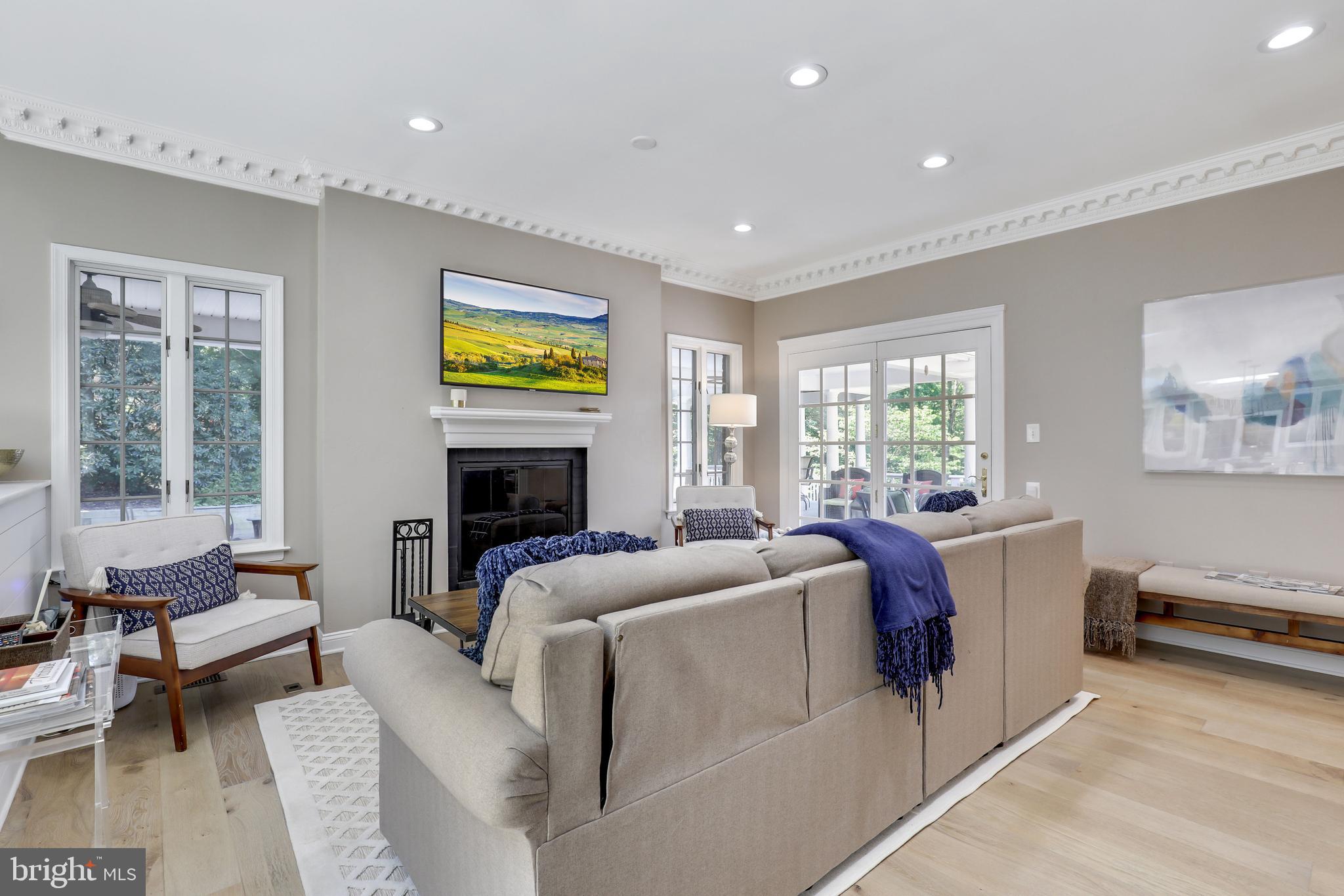 ANTON NORTH - Residential