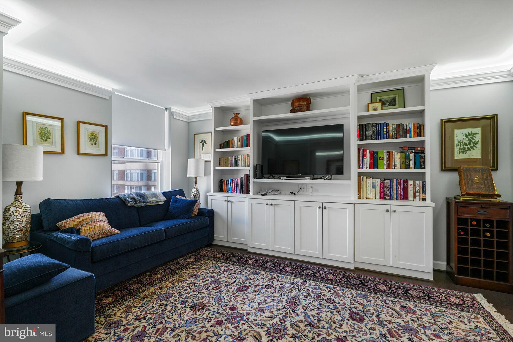 THE JEFFERSON - SUNRISE SENIOR LIVING - Residential