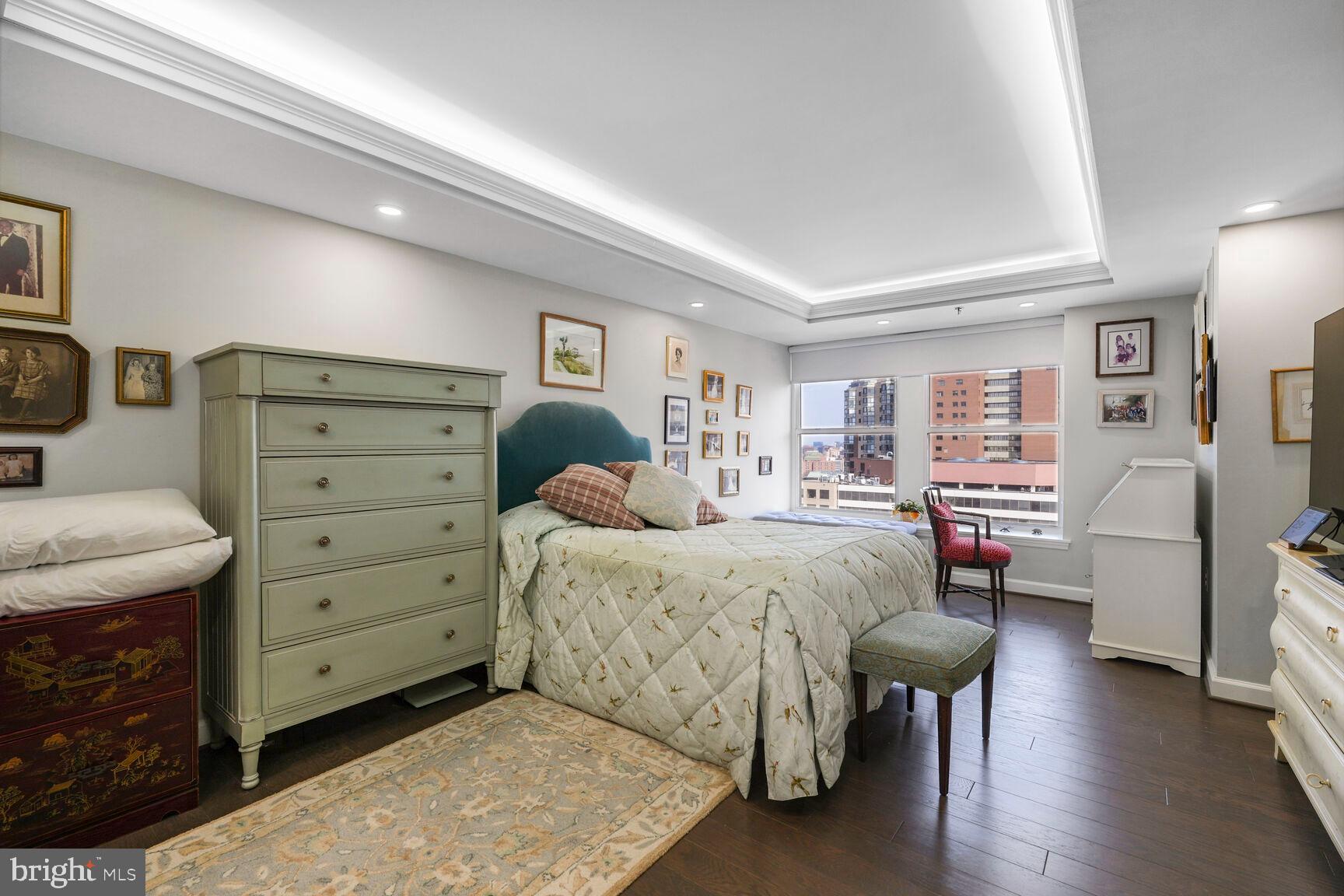 THE JEFFERSON - SUNRISE SENIOR LIVING - Residential