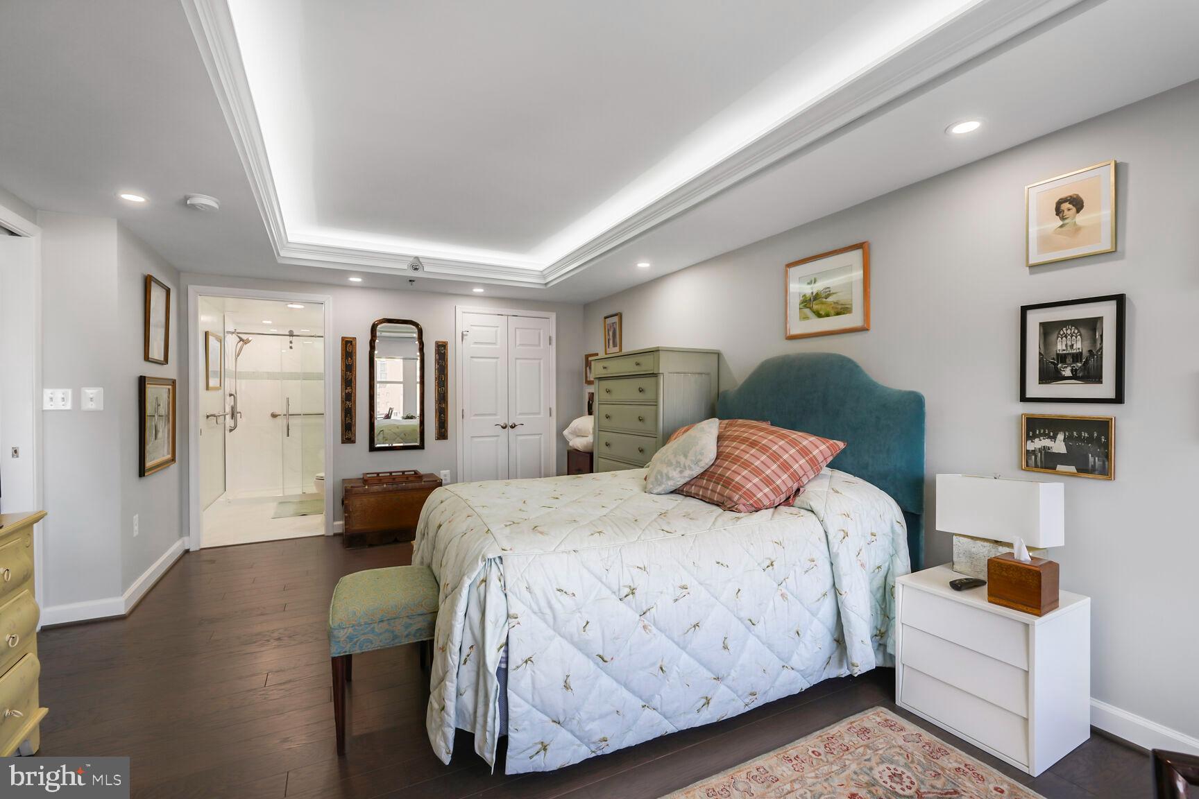 THE JEFFERSON - SUNRISE SENIOR LIVING - Residential