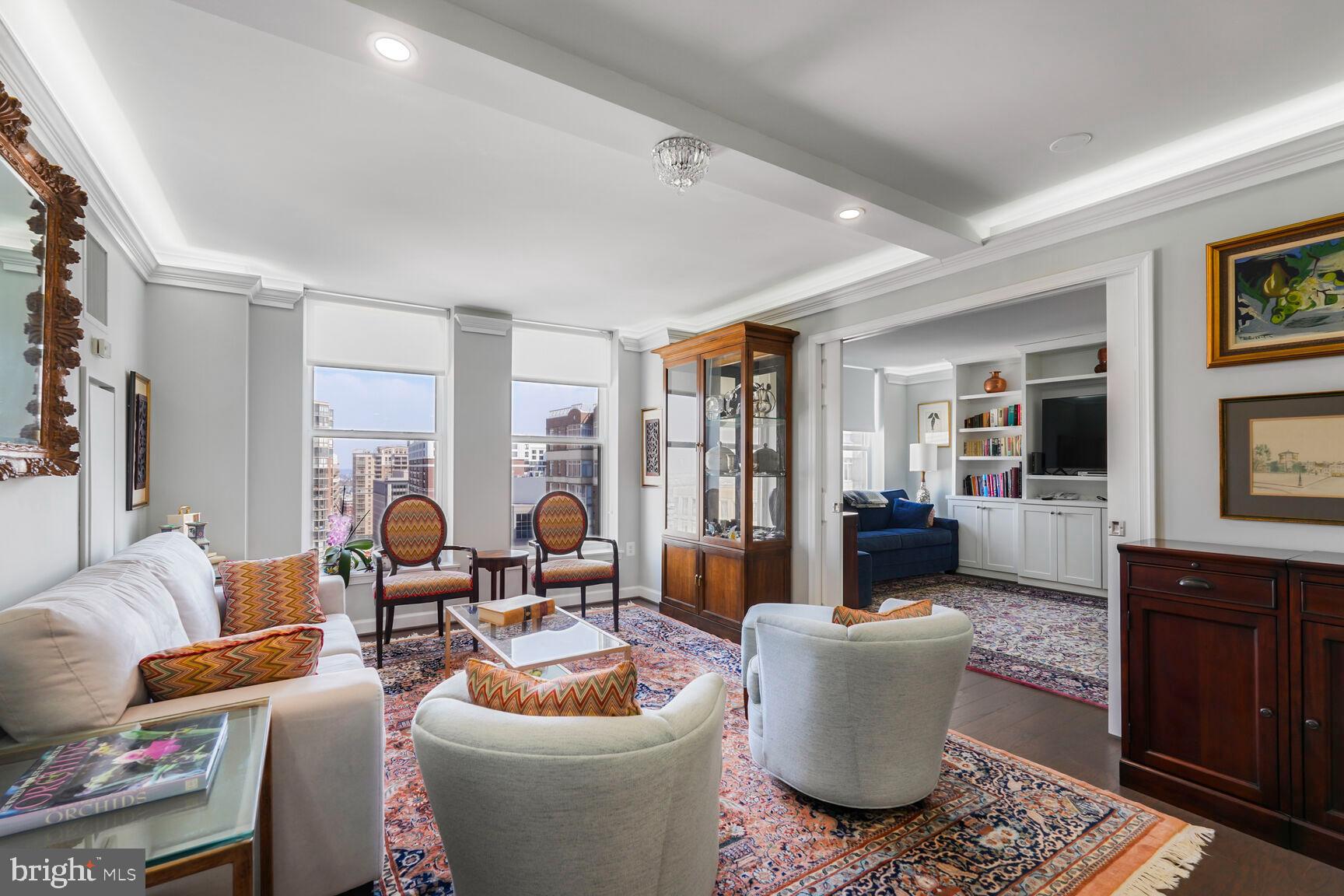 THE JEFFERSON - SUNRISE SENIOR LIVING - Residential