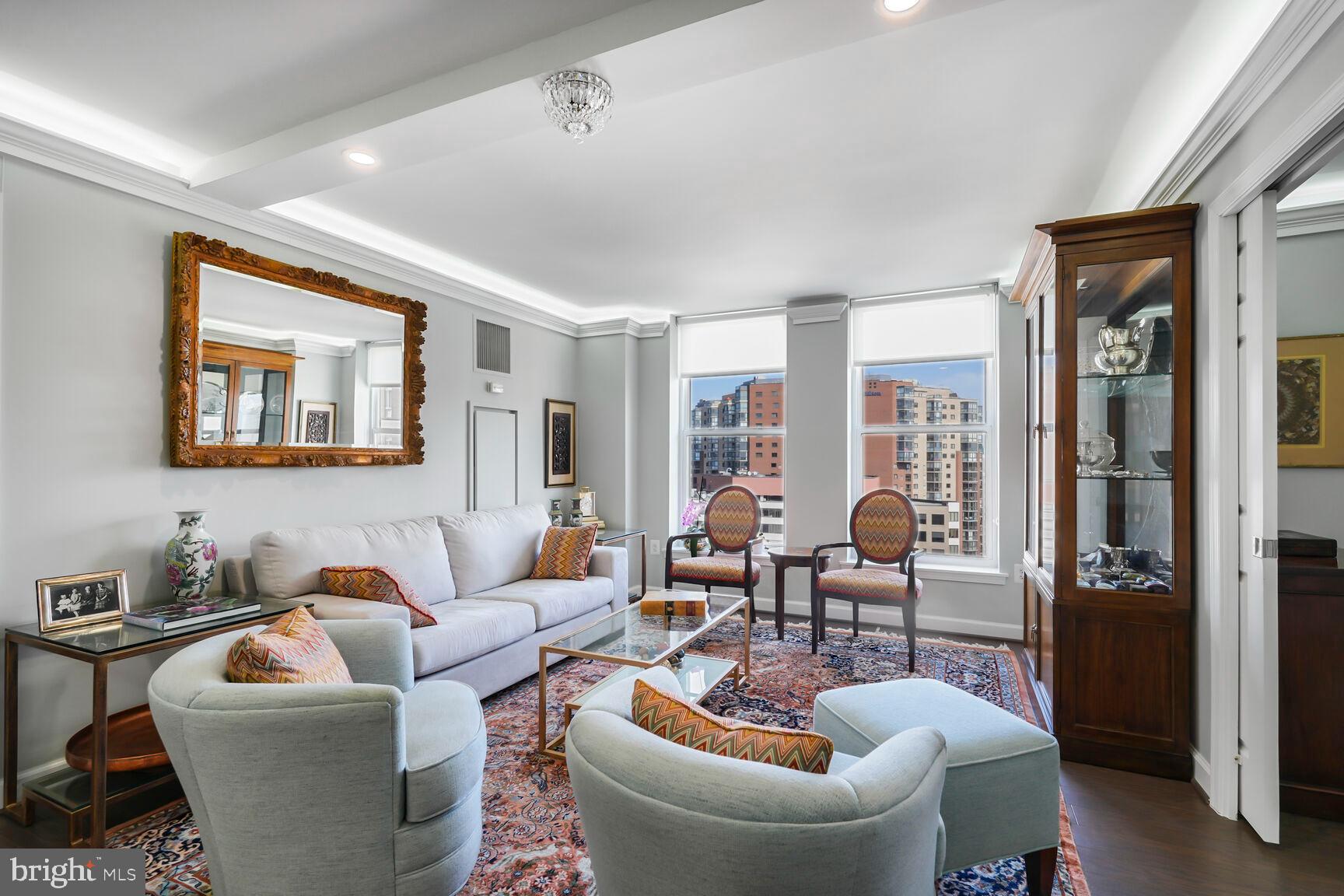 THE JEFFERSON - SUNRISE SENIOR LIVING - Residential