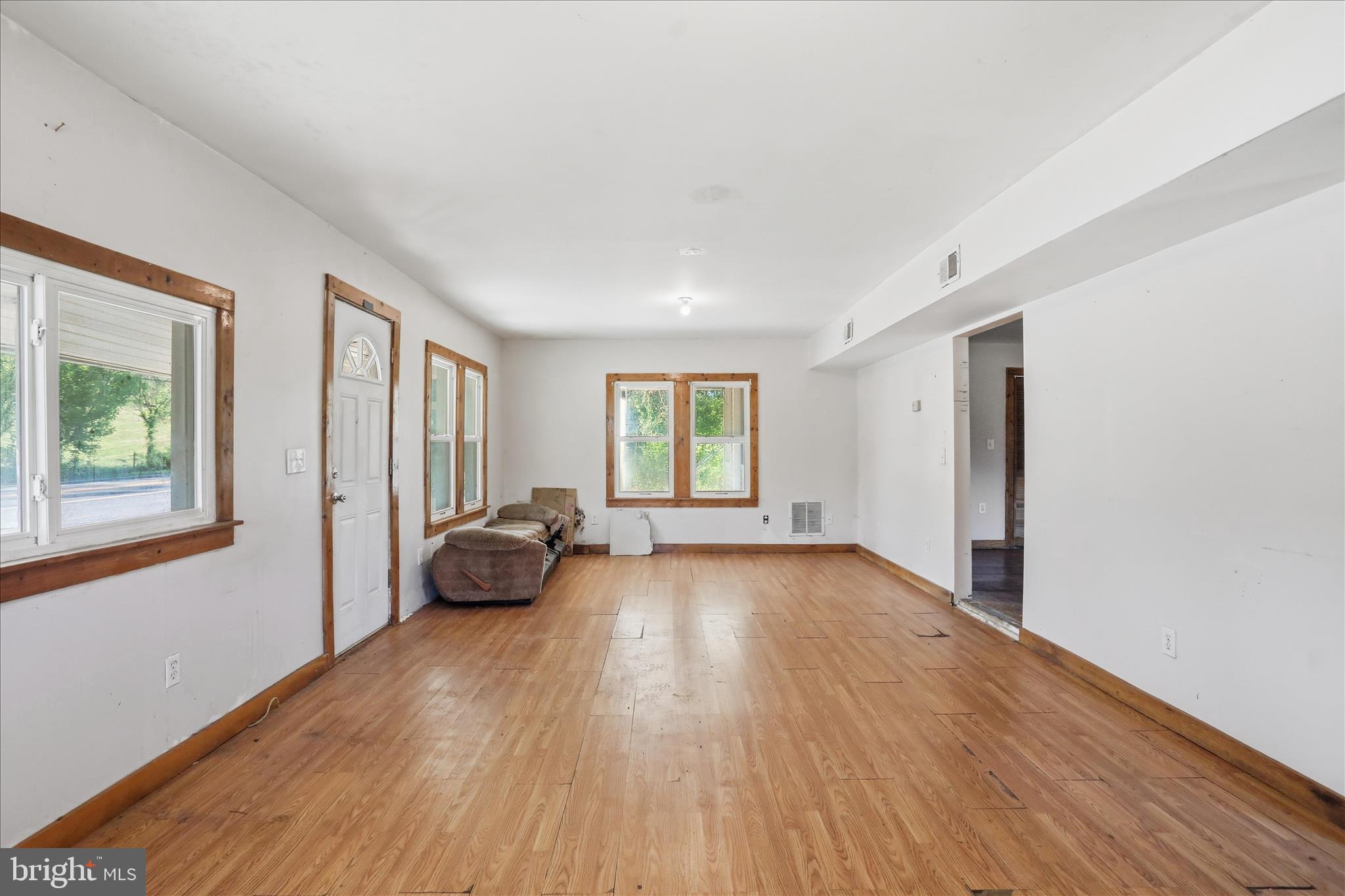 16273 OLD VALLEY PIKE