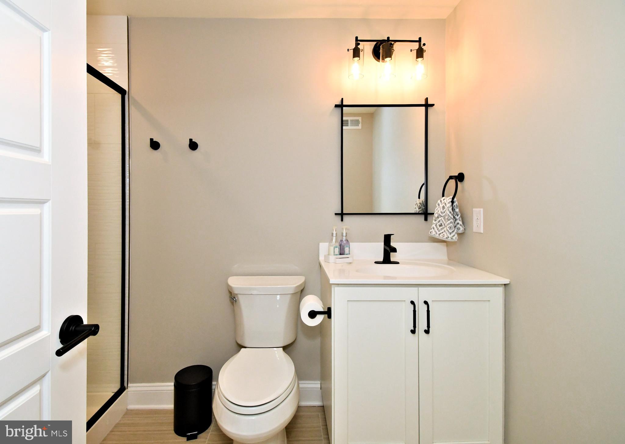 RESERVE AT CHALFONT - Residential Lease