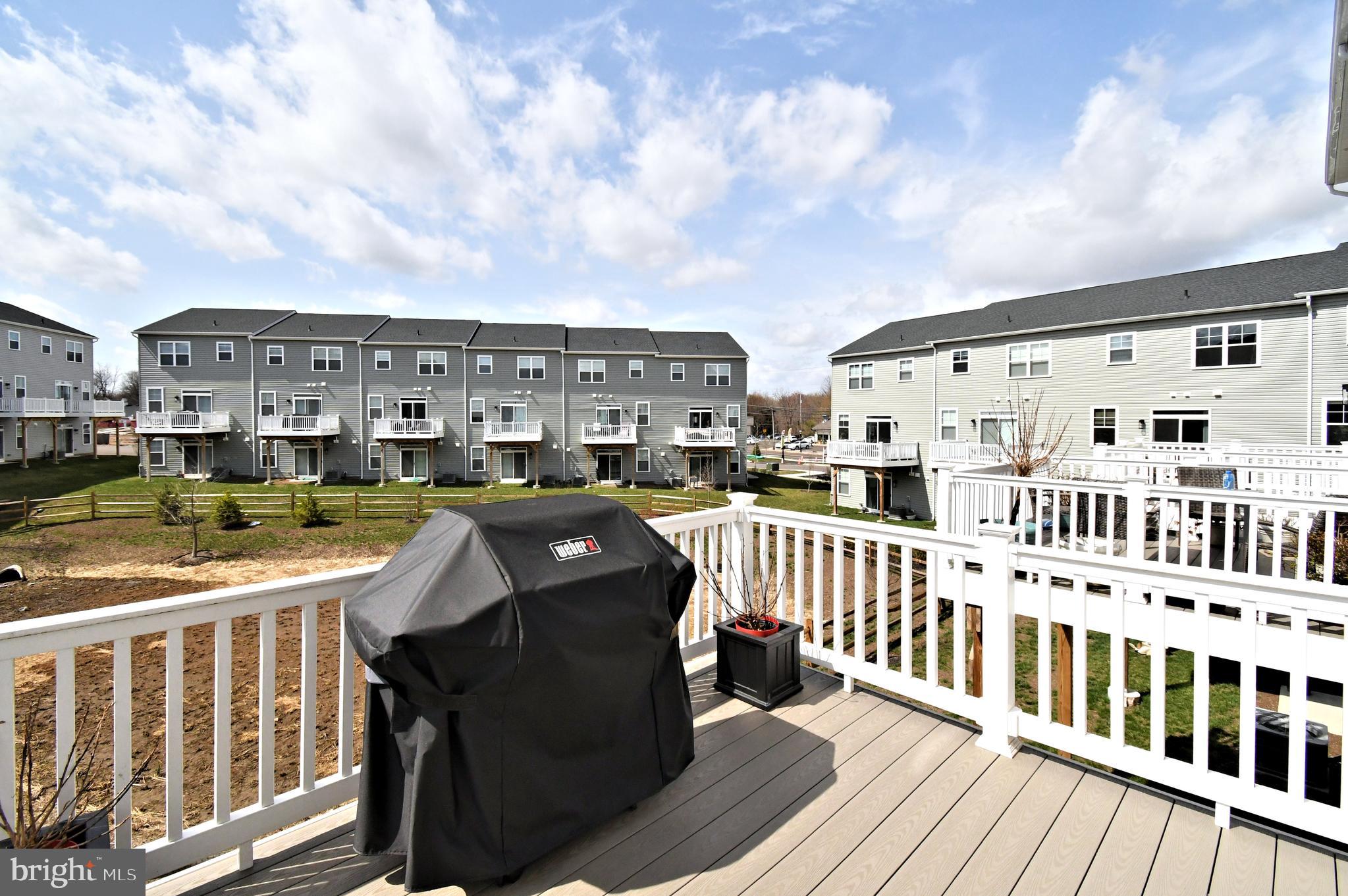 RESERVE AT CHALFONT - Residential Lease