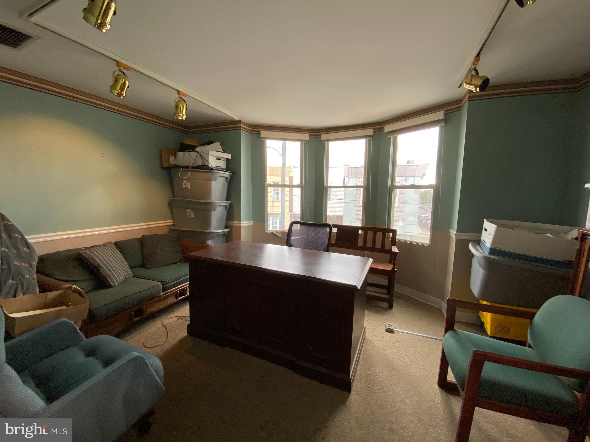 PHILADELPHIA (SOUTH) - Commercial Sale