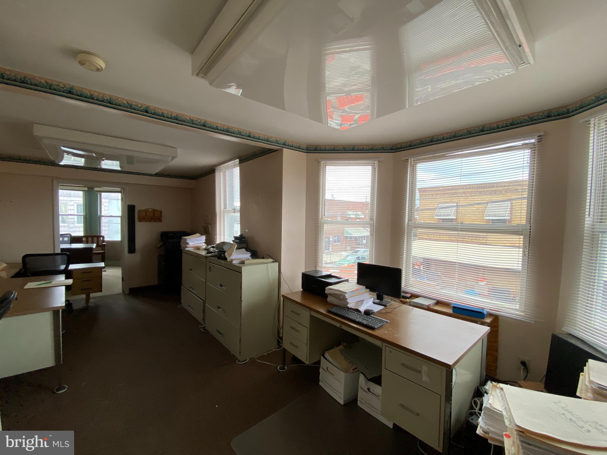 PHILADELPHIA (SOUTH) - Commercial Sale