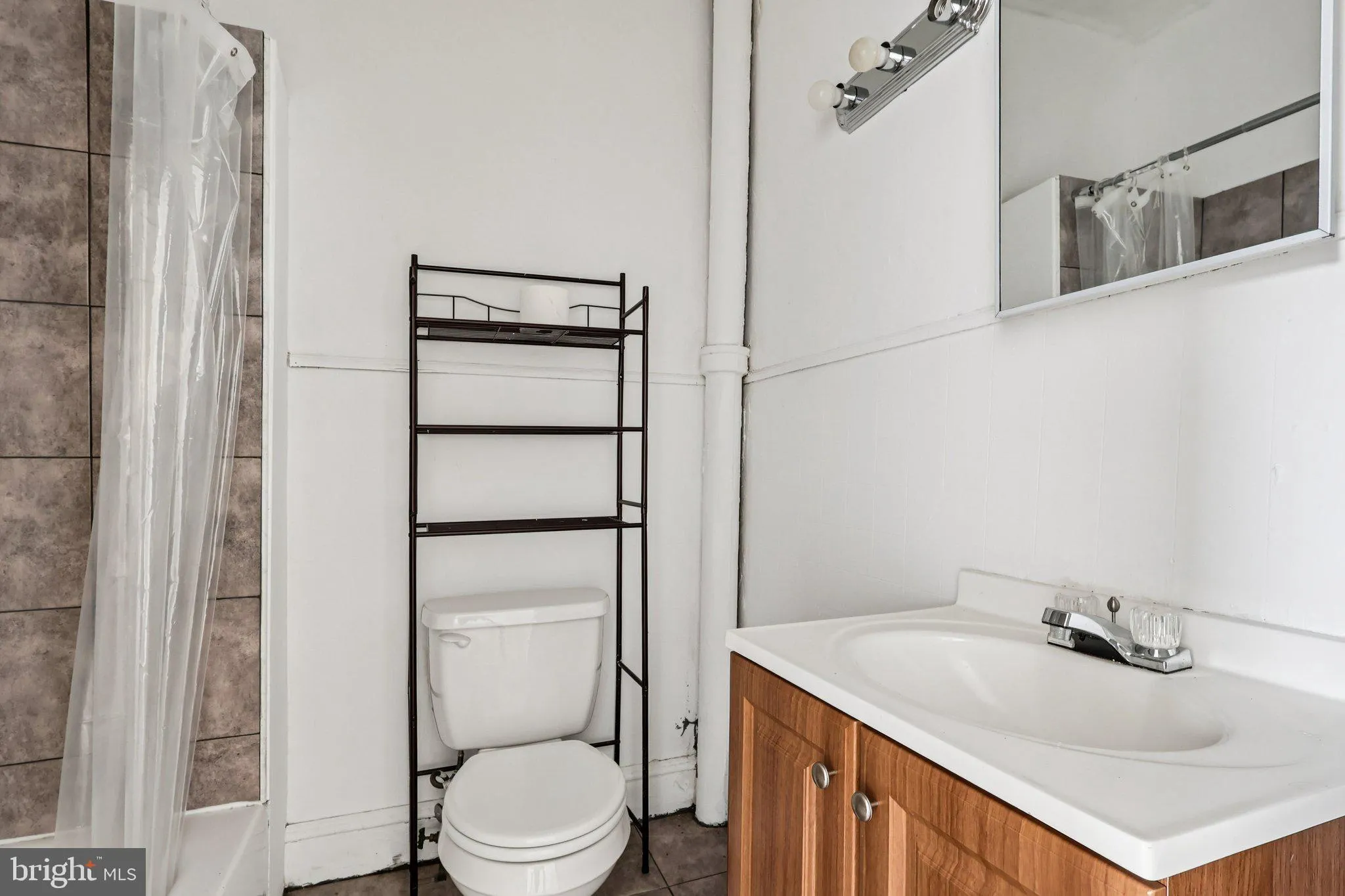 Philadelphia, Pennsylvania 19121, United States, 5 Bedrooms Bedrooms, ,Residential,Active,184568