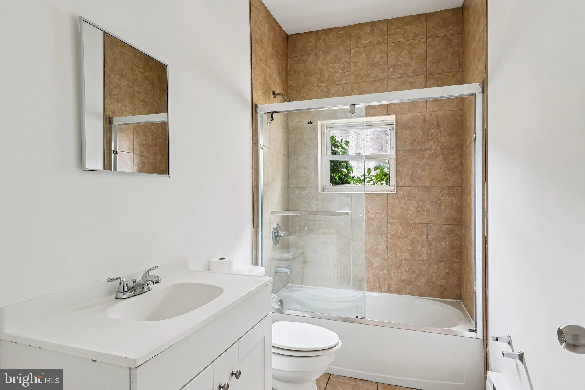 Philadelphia, Pennsylvania 19121, United States, 5 Bedrooms Bedrooms, ,Residential,Active,184568