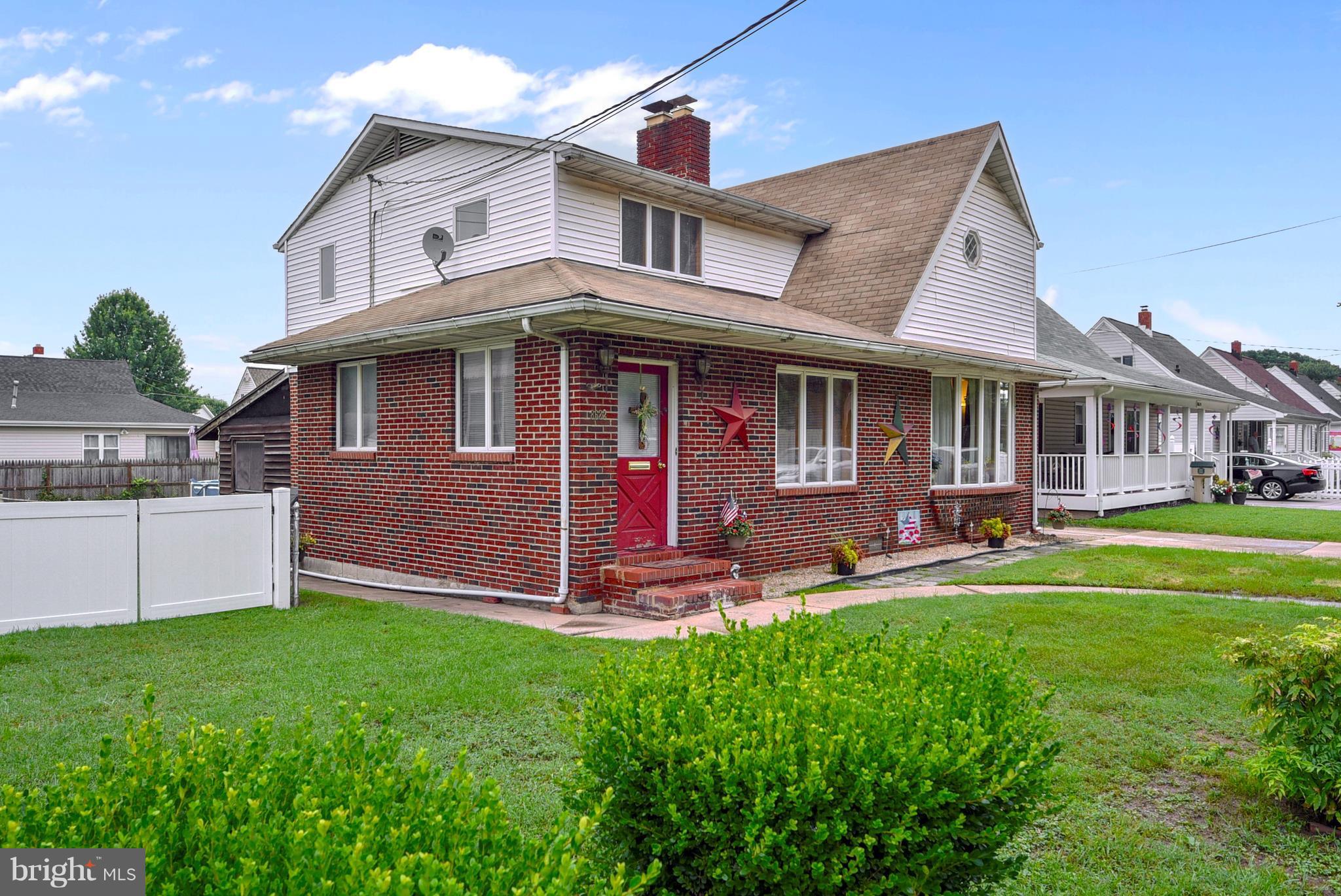 REDUCED!!! Charming home in Edgepoint with entry into porch/mudroom. Wood burning fireplace with heatilator. Curved brick staircase. 1st floor laundry with room for storage & access to back enclosed porch & basement. 16' above ground pool, 4' deep. Fenced back yard.Off street parking. Lovingly maintained but waiting for your personal updates to make it your own. No HOA! Country Golf Club across street.