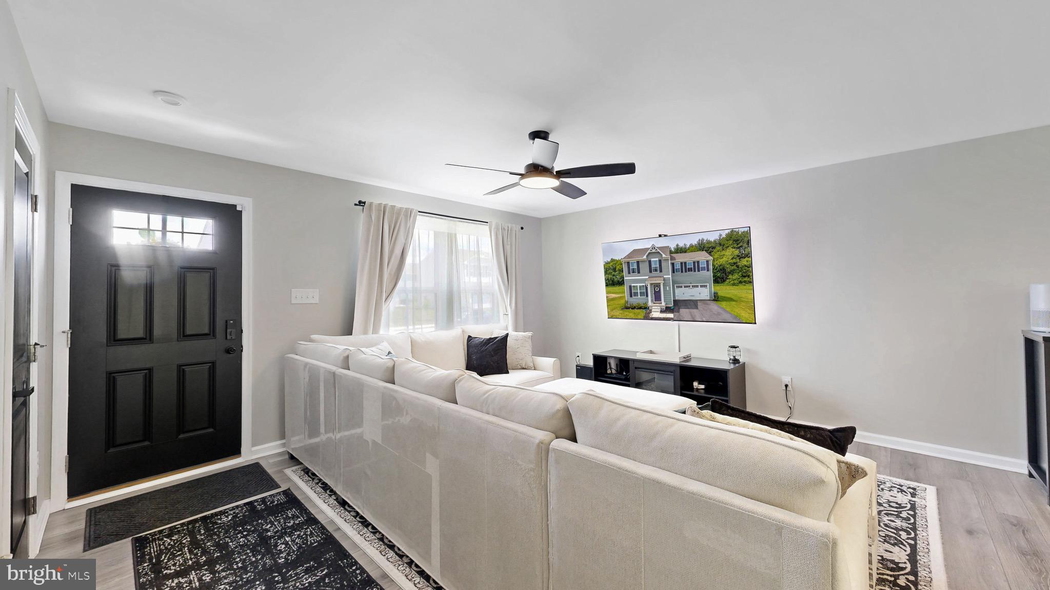 STONINGTON - Residential