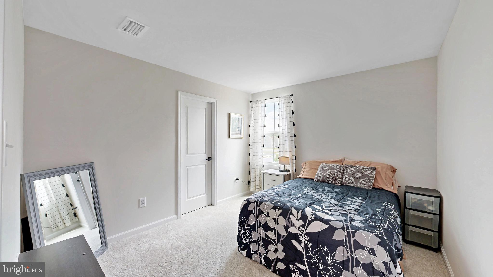 STONINGTON - Residential