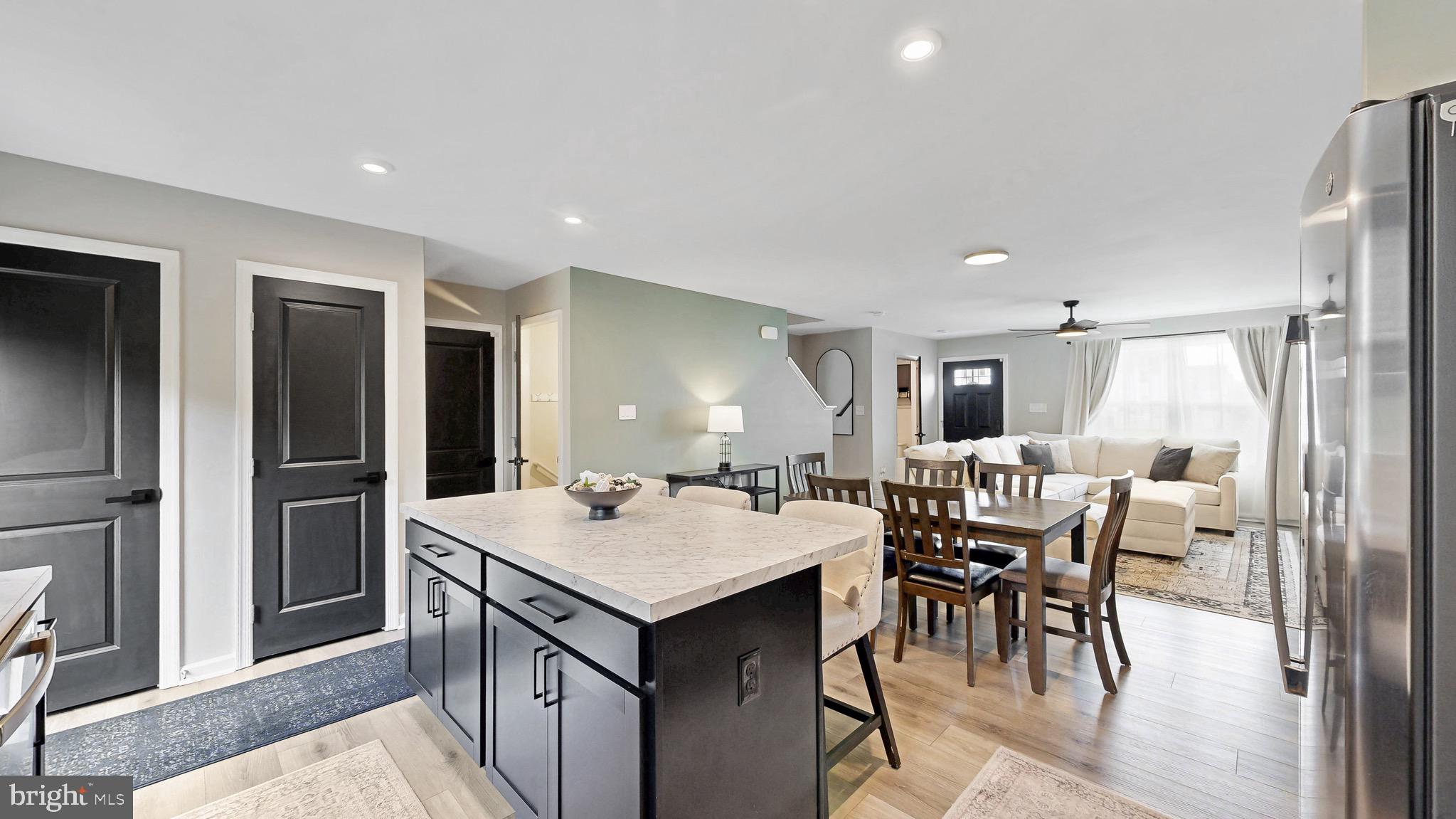 STONINGTON - Residential