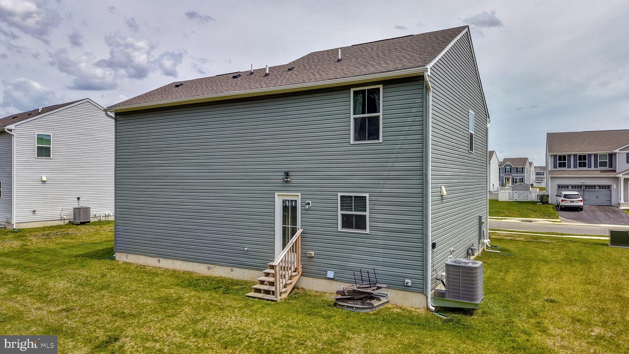 STONINGTON - Residential