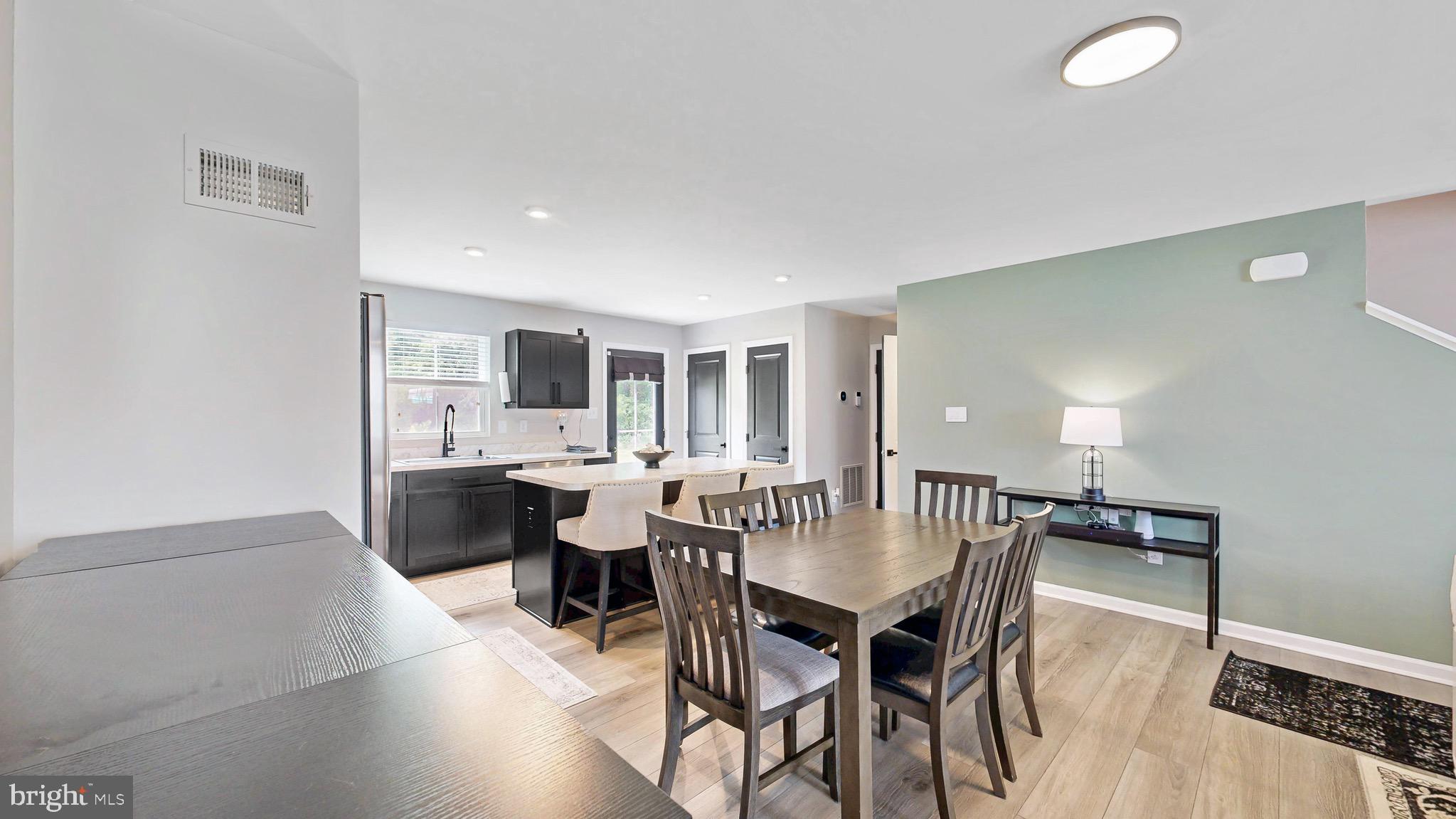STONINGTON - Residential