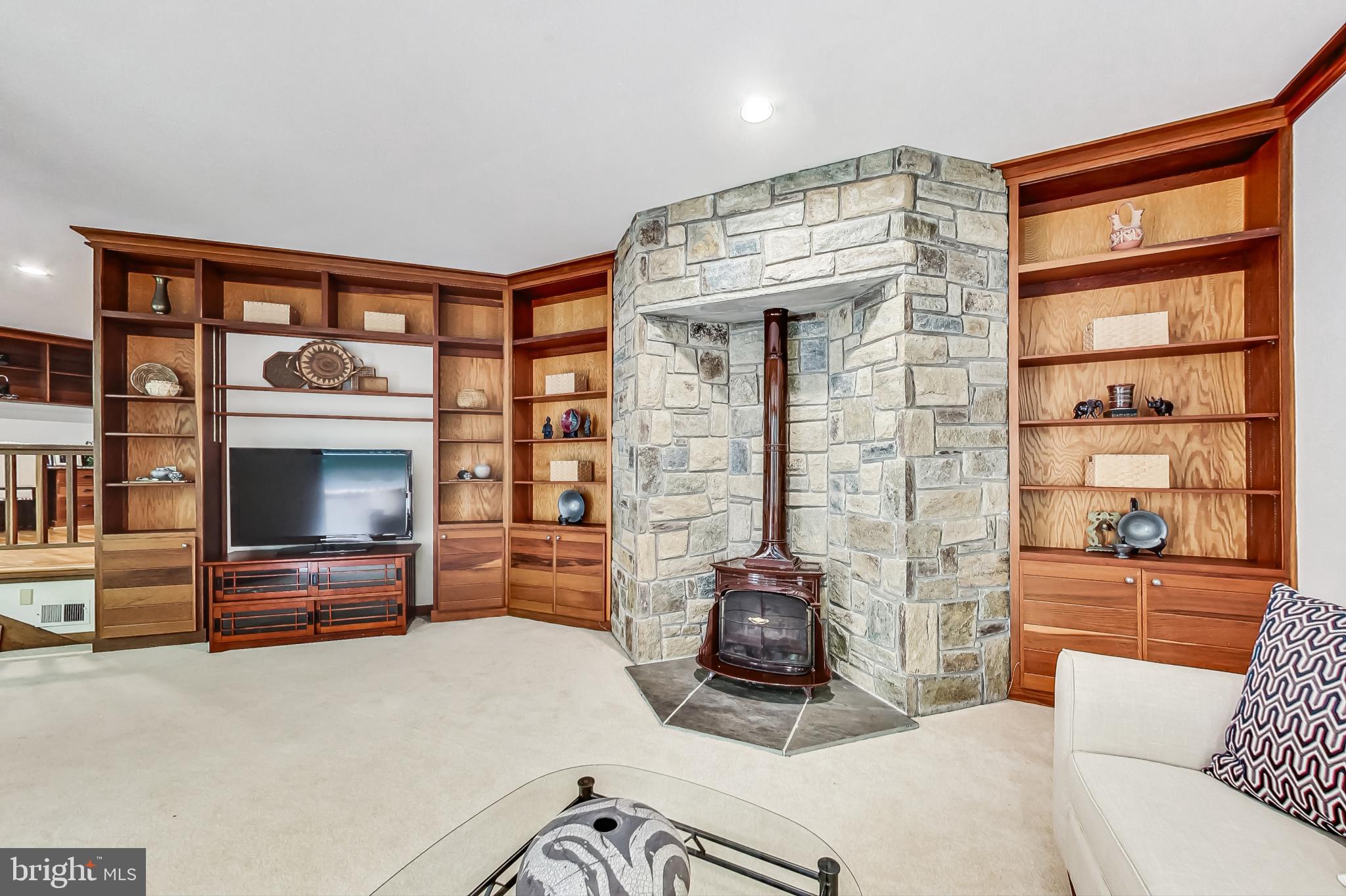 CARRWOOD ESTATES - Residential