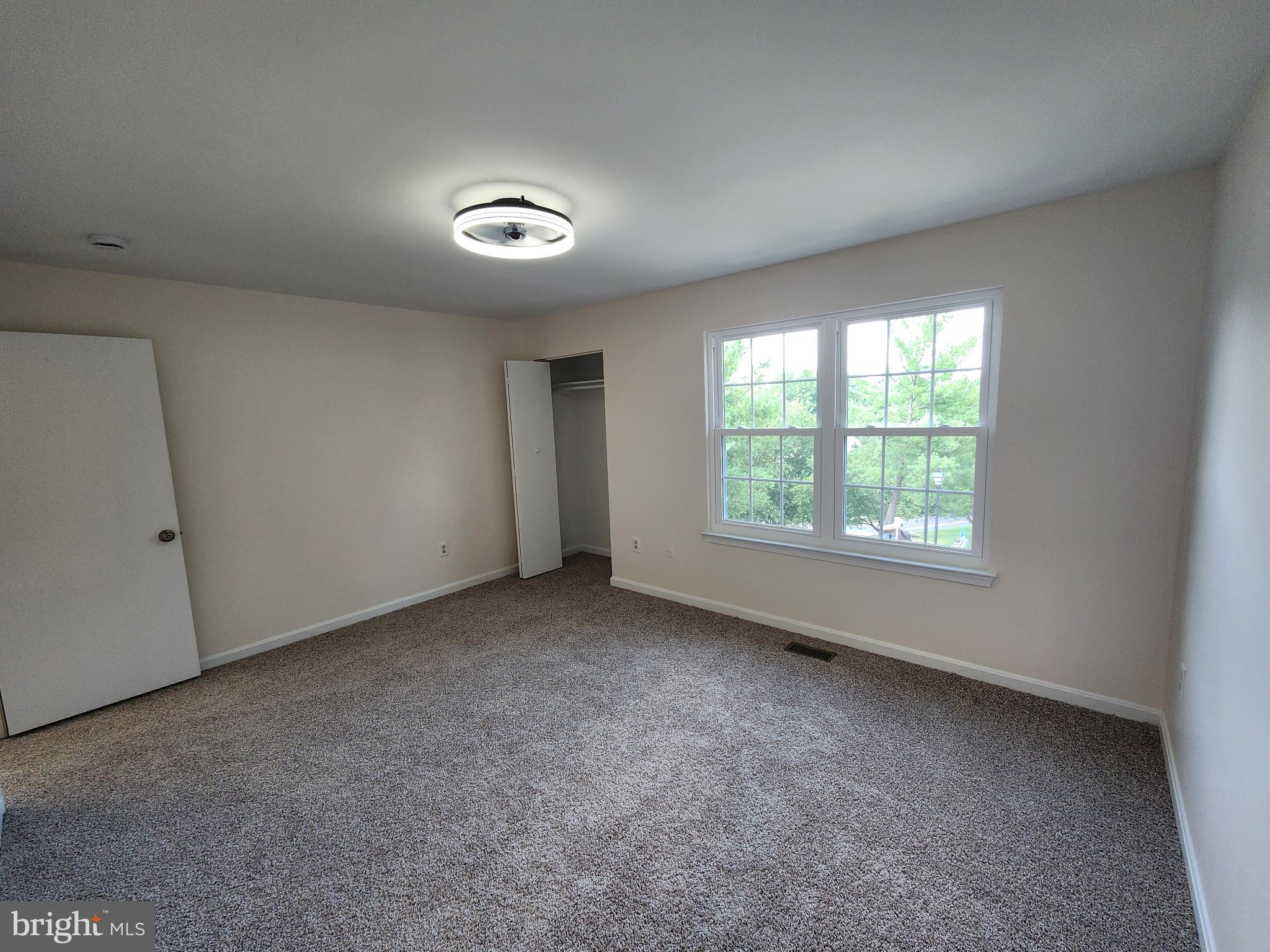 FOX RIDGE - Residential