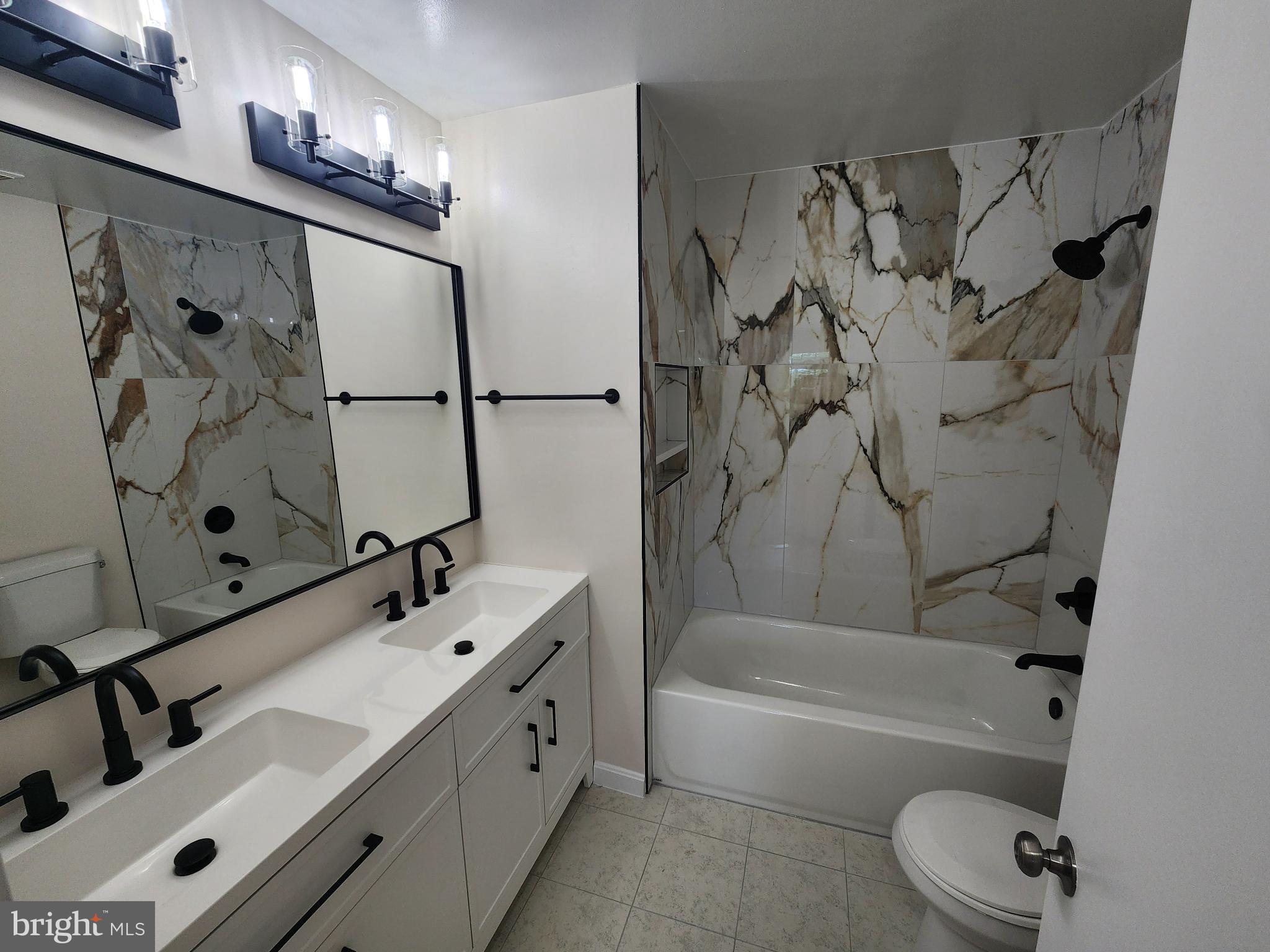 FOX RIDGE - Residential