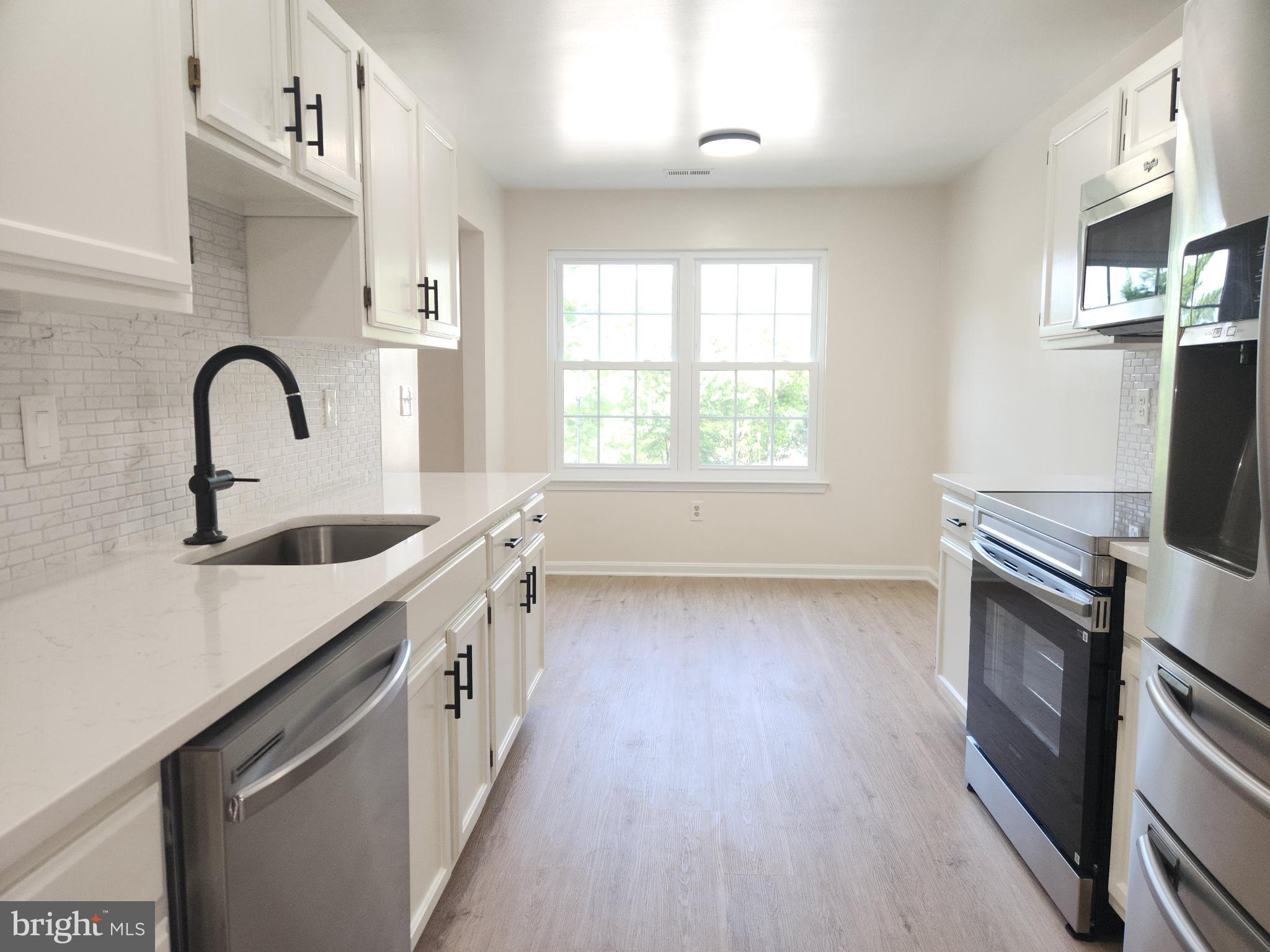 FOX RIDGE - Residential