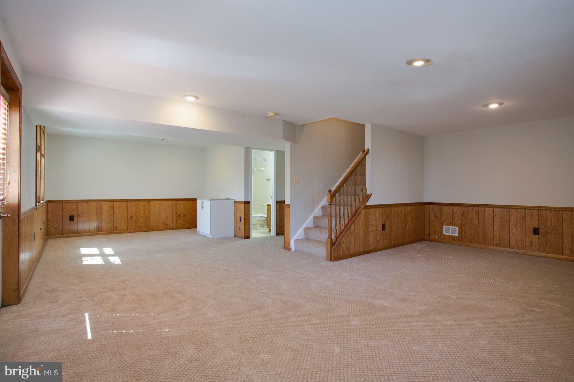 LINDSAY PARK - Residential