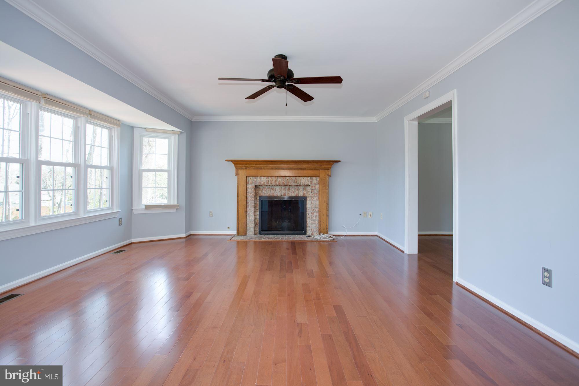 LINDSAY PARK - Residential