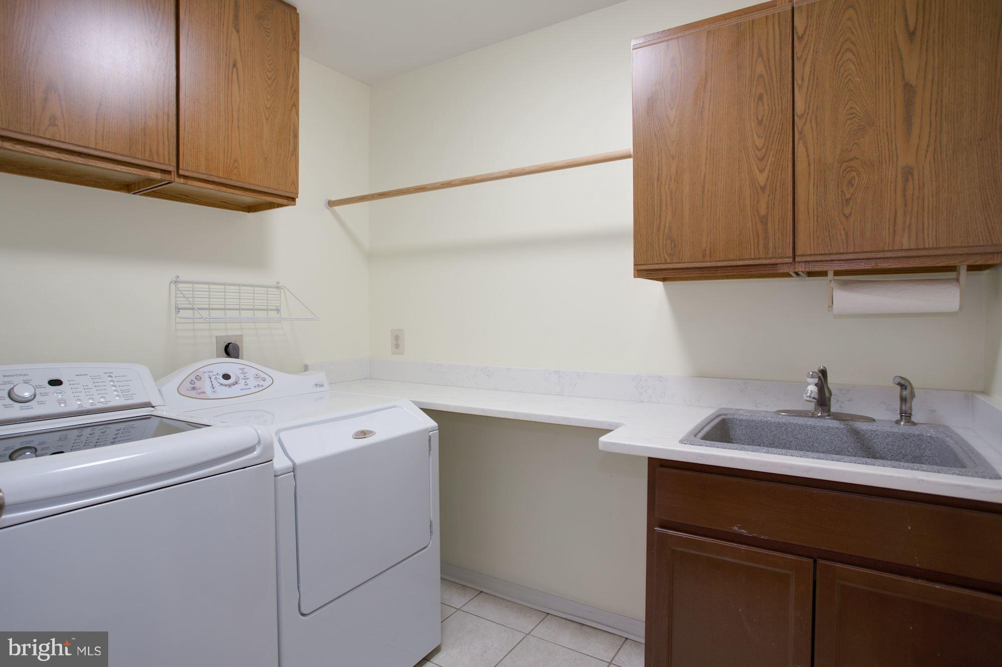 LINDSAY PARK - Residential