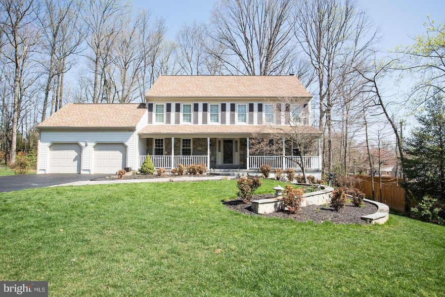 Beautiful charming home sits in a sought after cul-de-sac. 4 BED 4.5 BATHROOM 3/4 acres! Very convenient to GMU and Fairfax PKWY. Home features: Main floor in-law room with bathroom; HUGE, walk-out bsmt finished rec.rm. LG. mbr w/walk in closet, mba w/jacuzzi, 2 Car auto garage. LG. multiple lever deck refinished NEW windows NEW upgrade textured carpet!!!