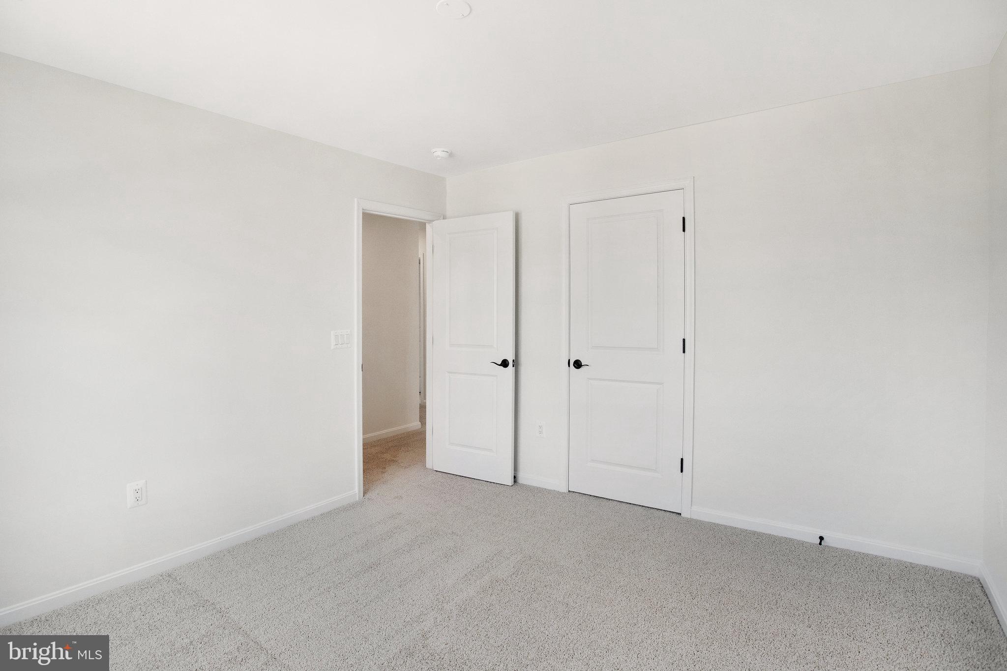 SEASONS AT ROUND MILL MEADOWS - Residential