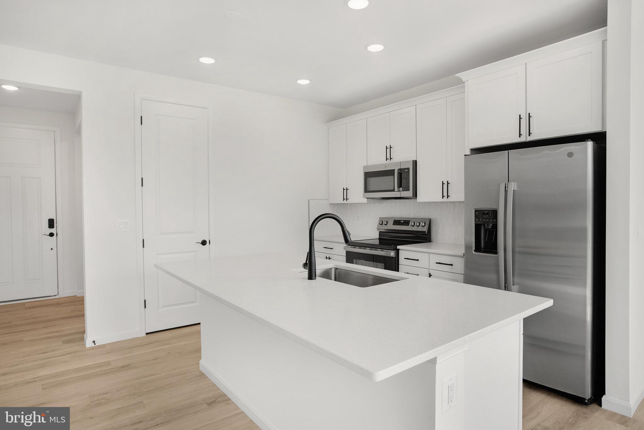 SEASONS AT ROUND MILL MEADOWS - Residential