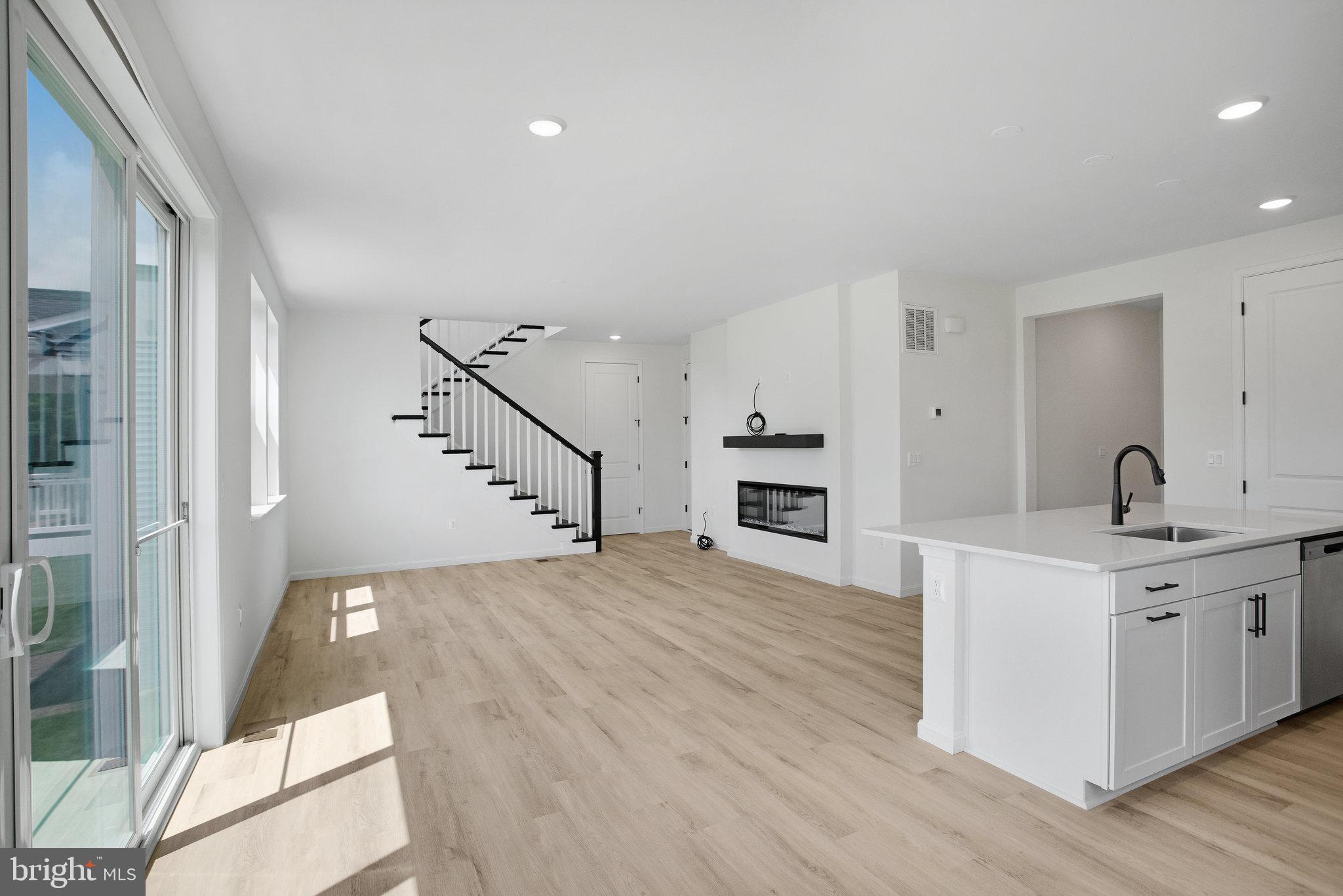 SEASONS AT ROUND MILL MEADOWS - Residential