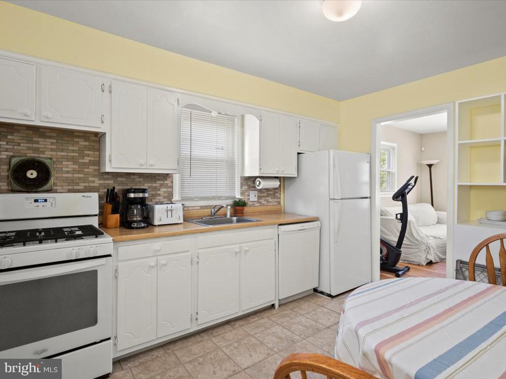 EAST COLUMBIA - Residential