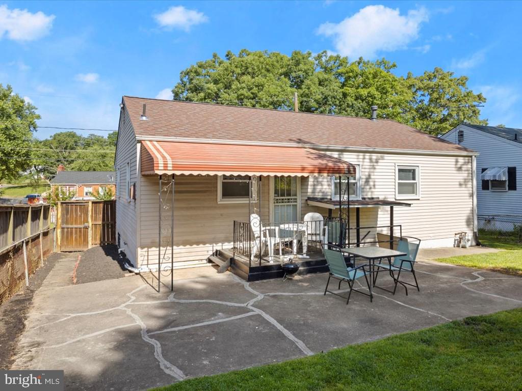 EAST COLUMBIA - Residential