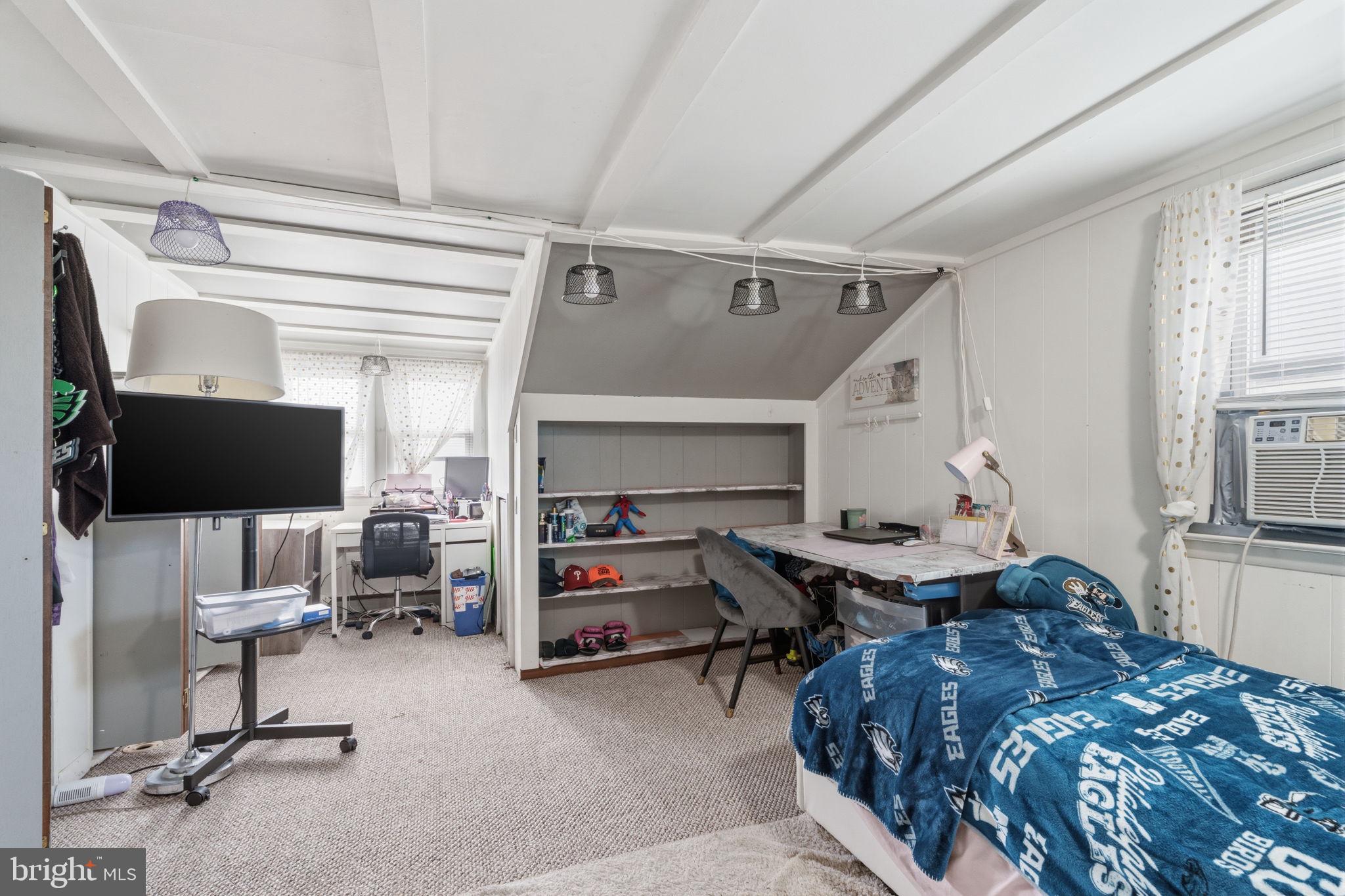 CORNWELL HGTS - Residential