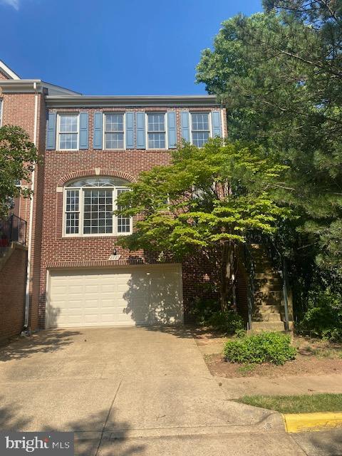 2725 BARONHURST DRIVE
