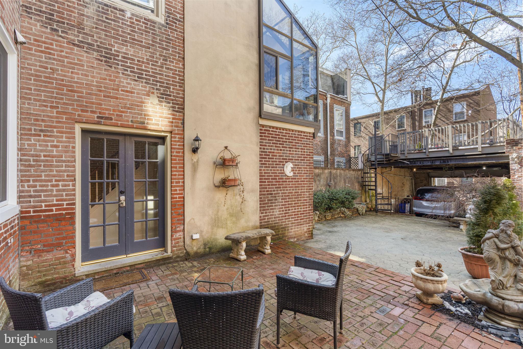 BELLA VISTA - Residential