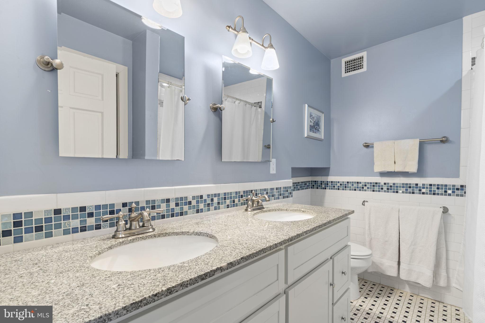 BELLA VISTA - Residential