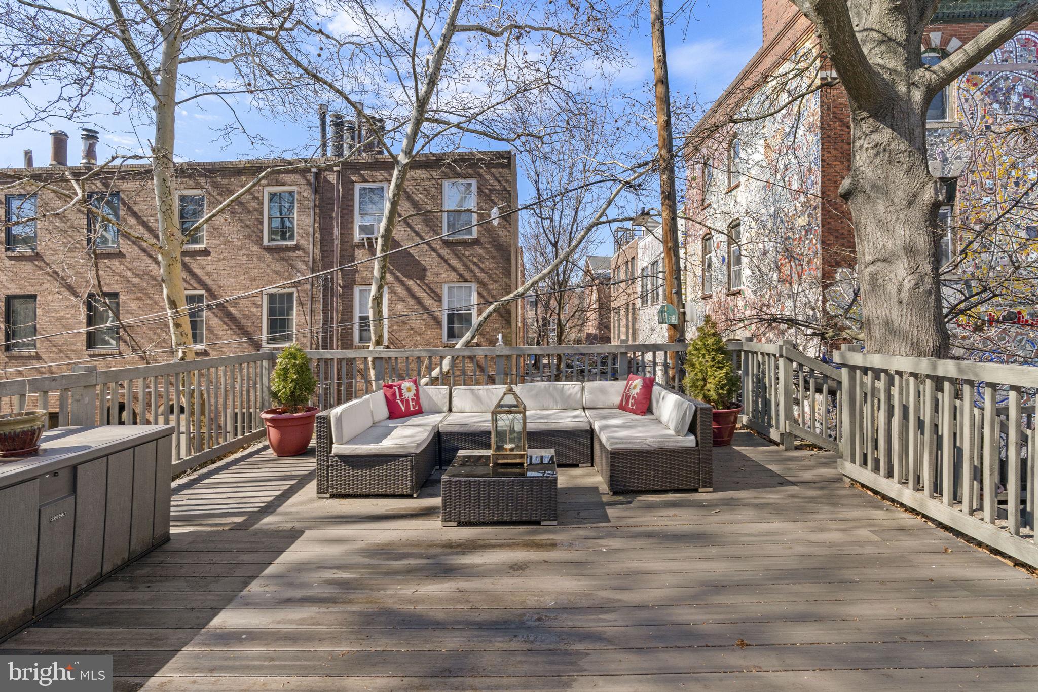 BELLA VISTA - Residential