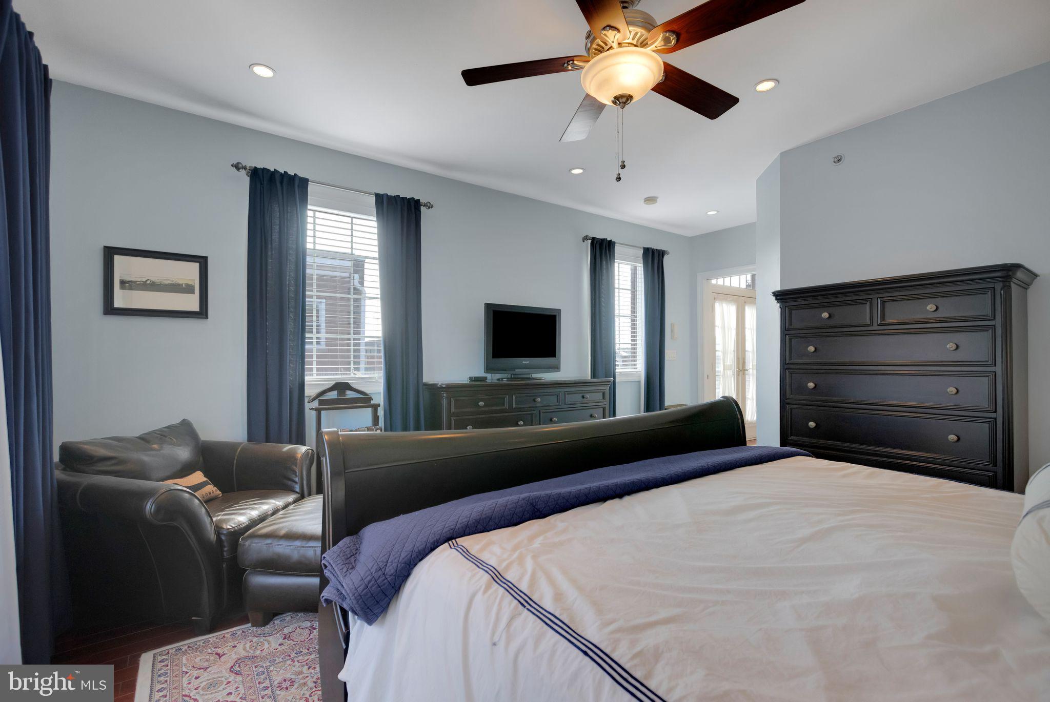 GRADUATE HOSPITAL - Residential