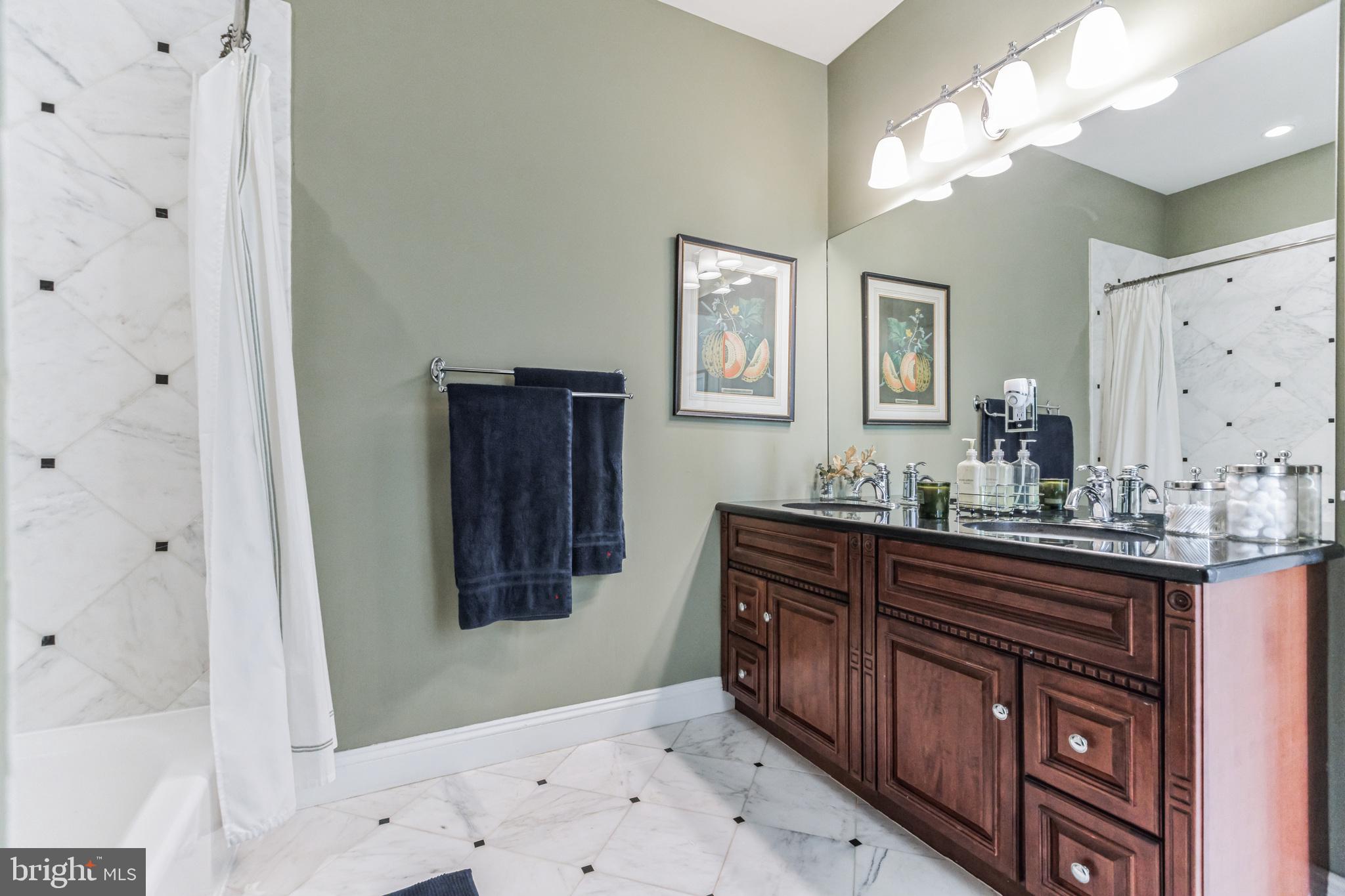 GRADUATE HOSPITAL - Residential